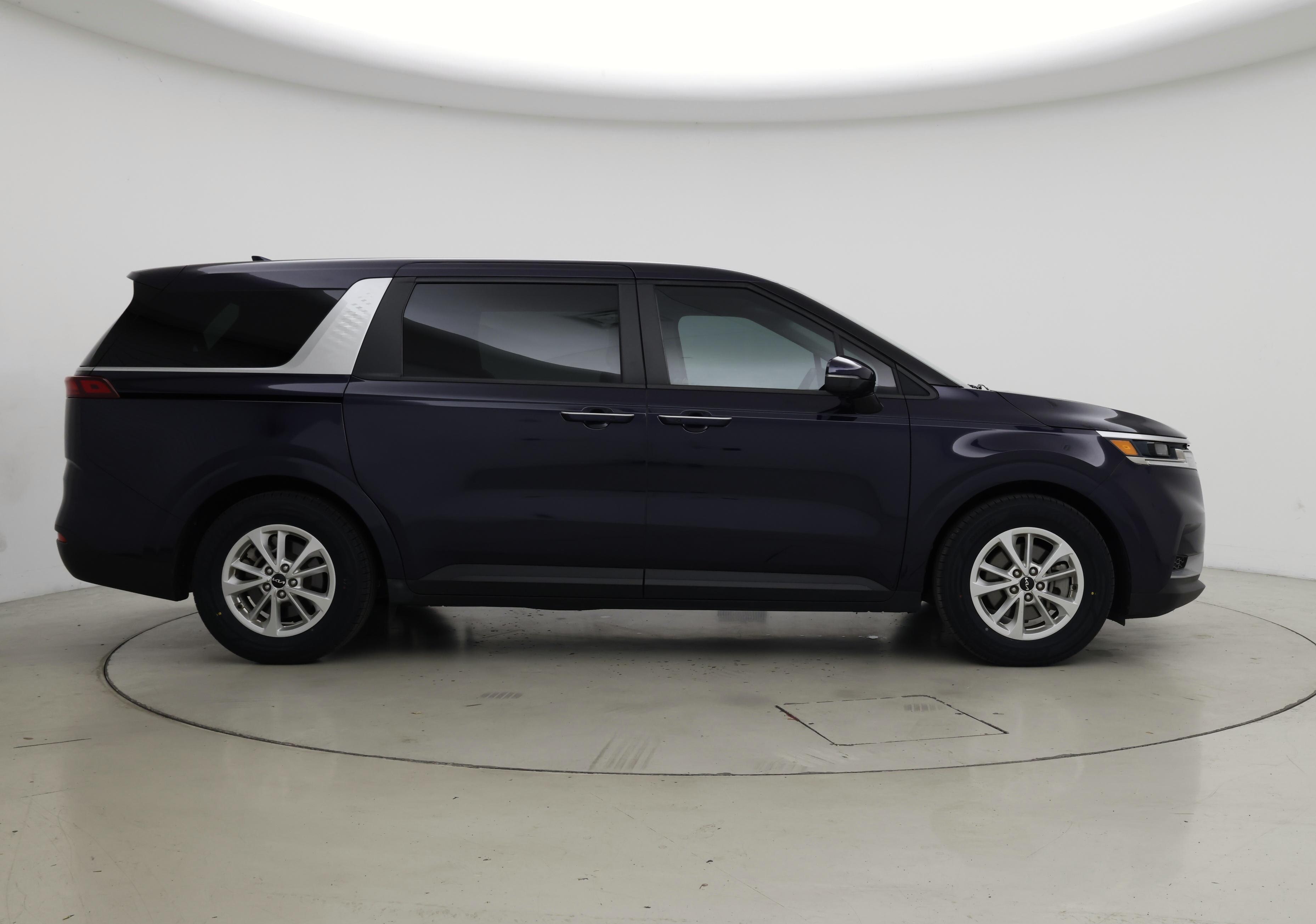 Thumbnail: 2023 Kia Carnival - 7