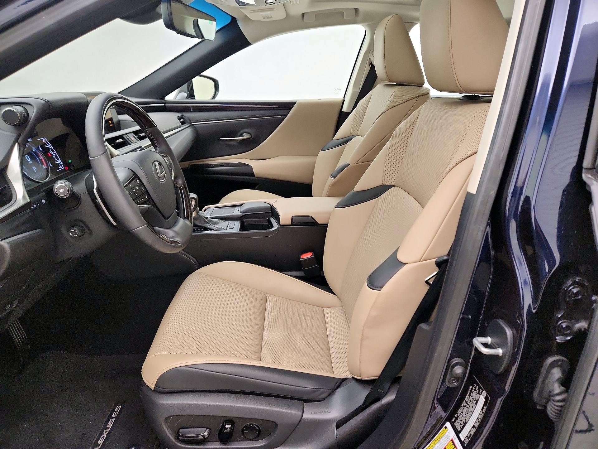 Thumbnail: 2020 Lexus ES - 11