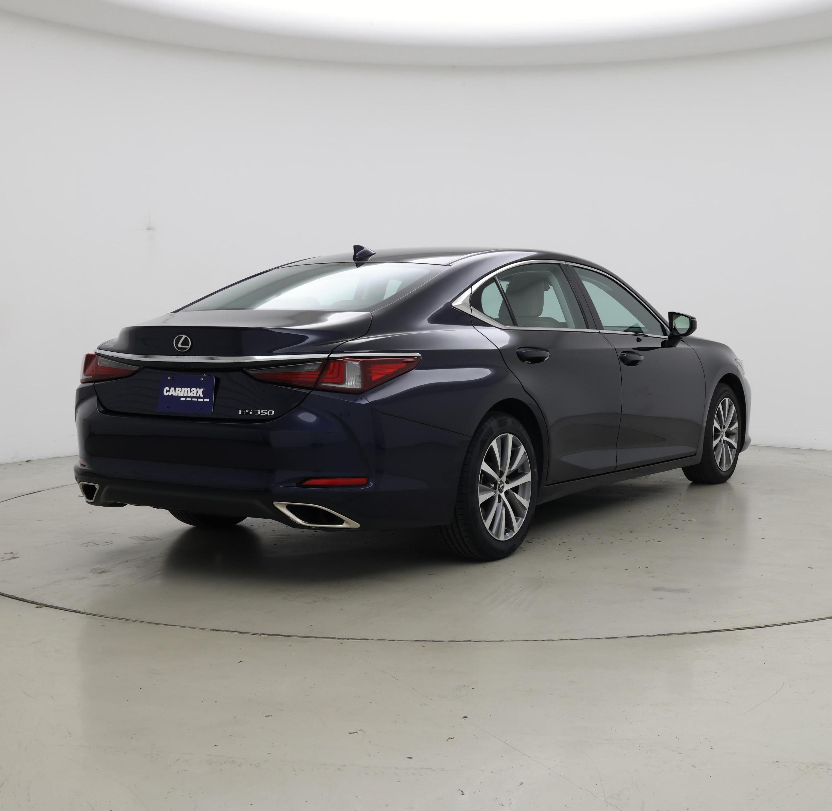 Thumbnail: 2020 Lexus ES - 8