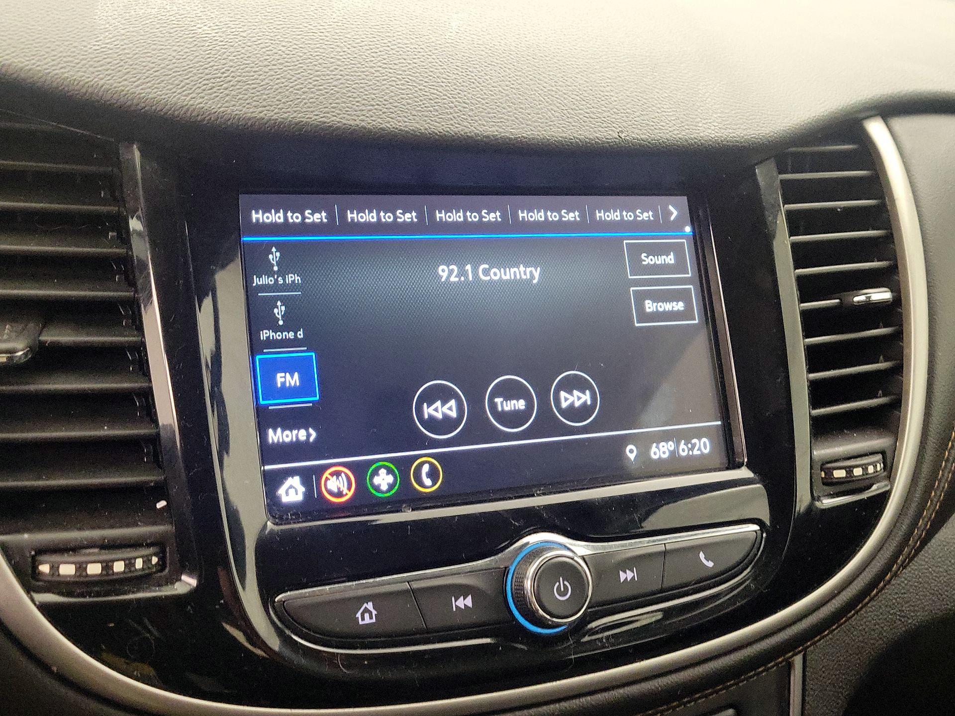 Thumbnail: 2019 Chevrolet Trax - 15