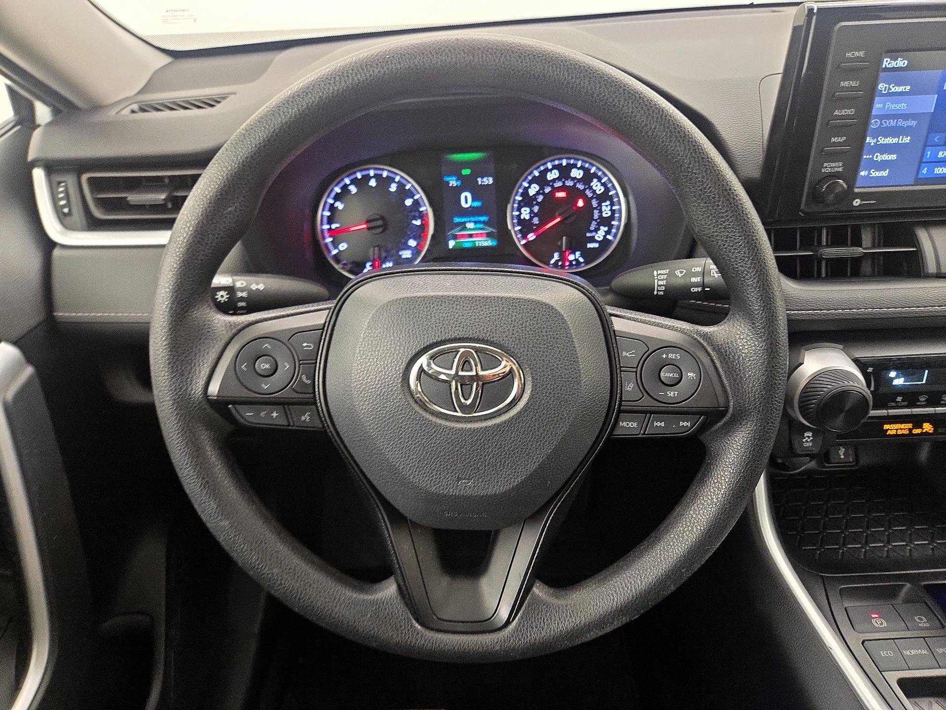 Thumbnail: 2021 Toyota RAV4 - 10