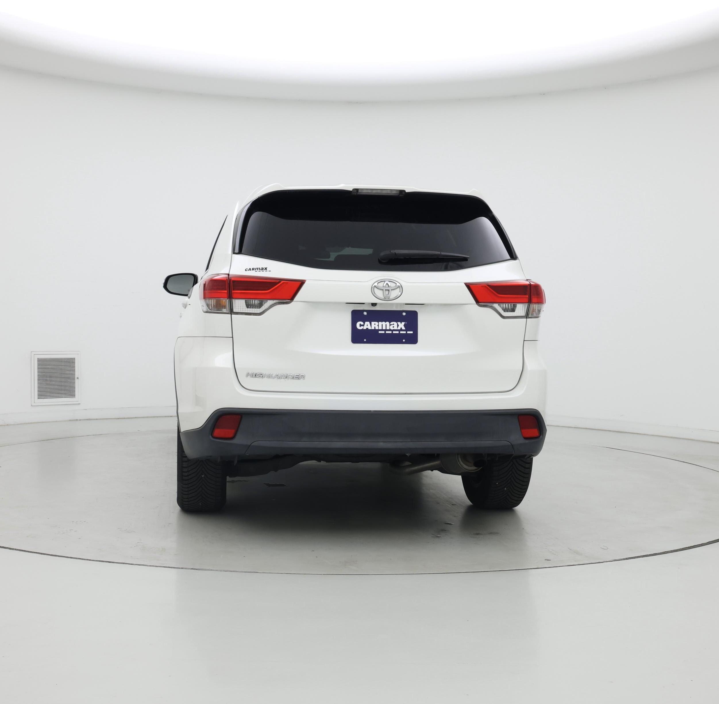 Thumbnail: 2017 Toyota Highlander - 6