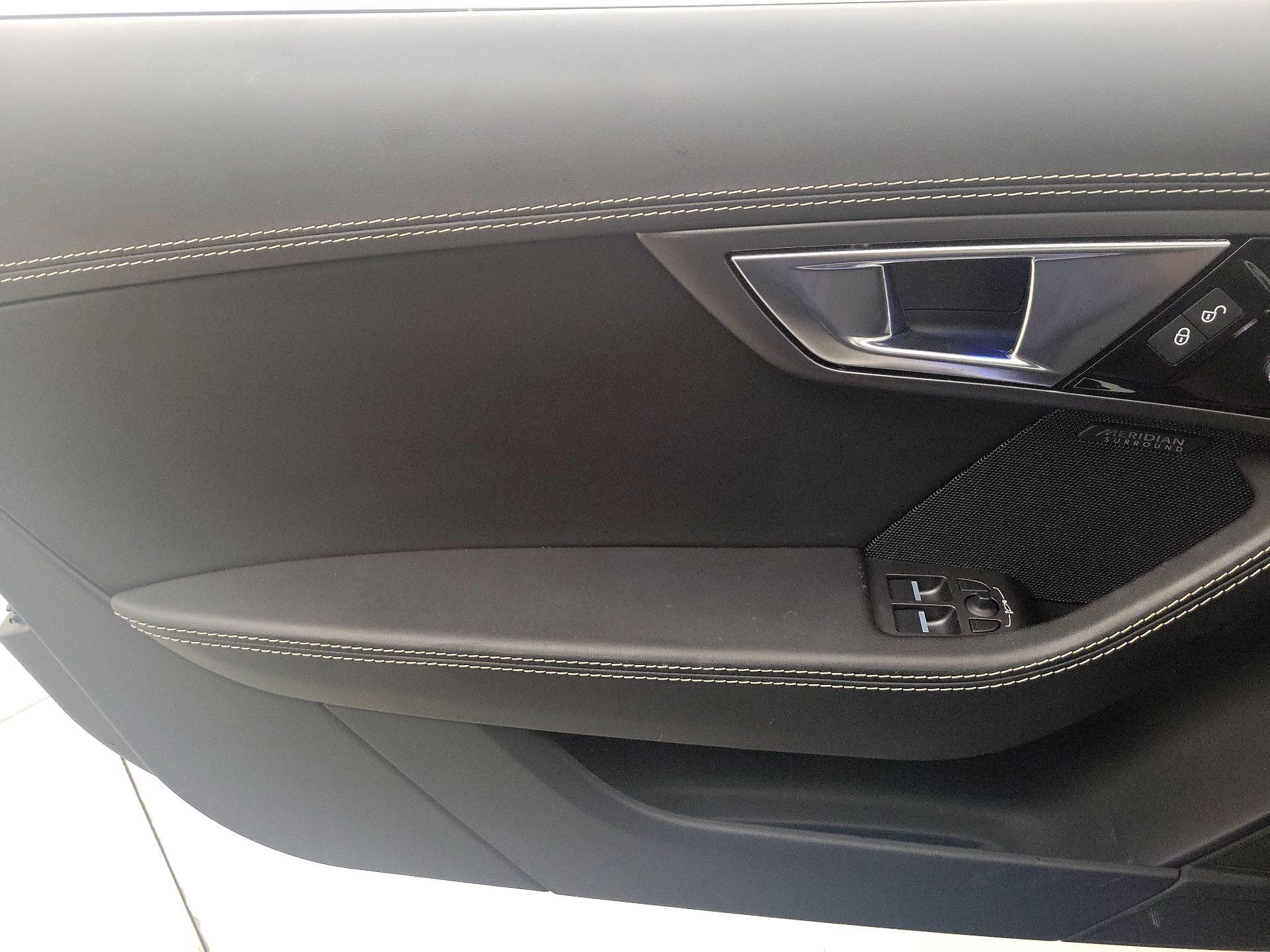 Thumbnail: 2017 Jaguar F-Type - 12