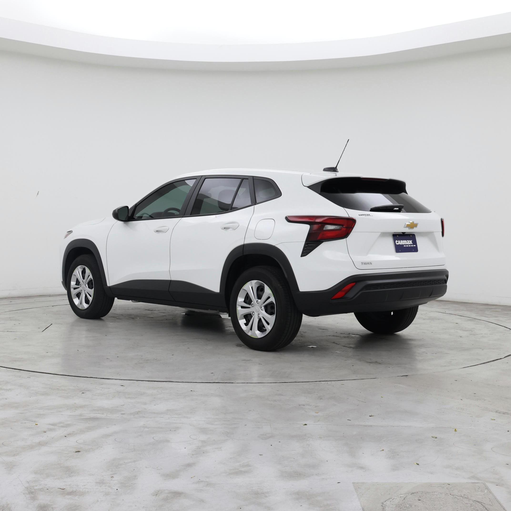 Thumbnail: 2024 Chevrolet Trax - 2