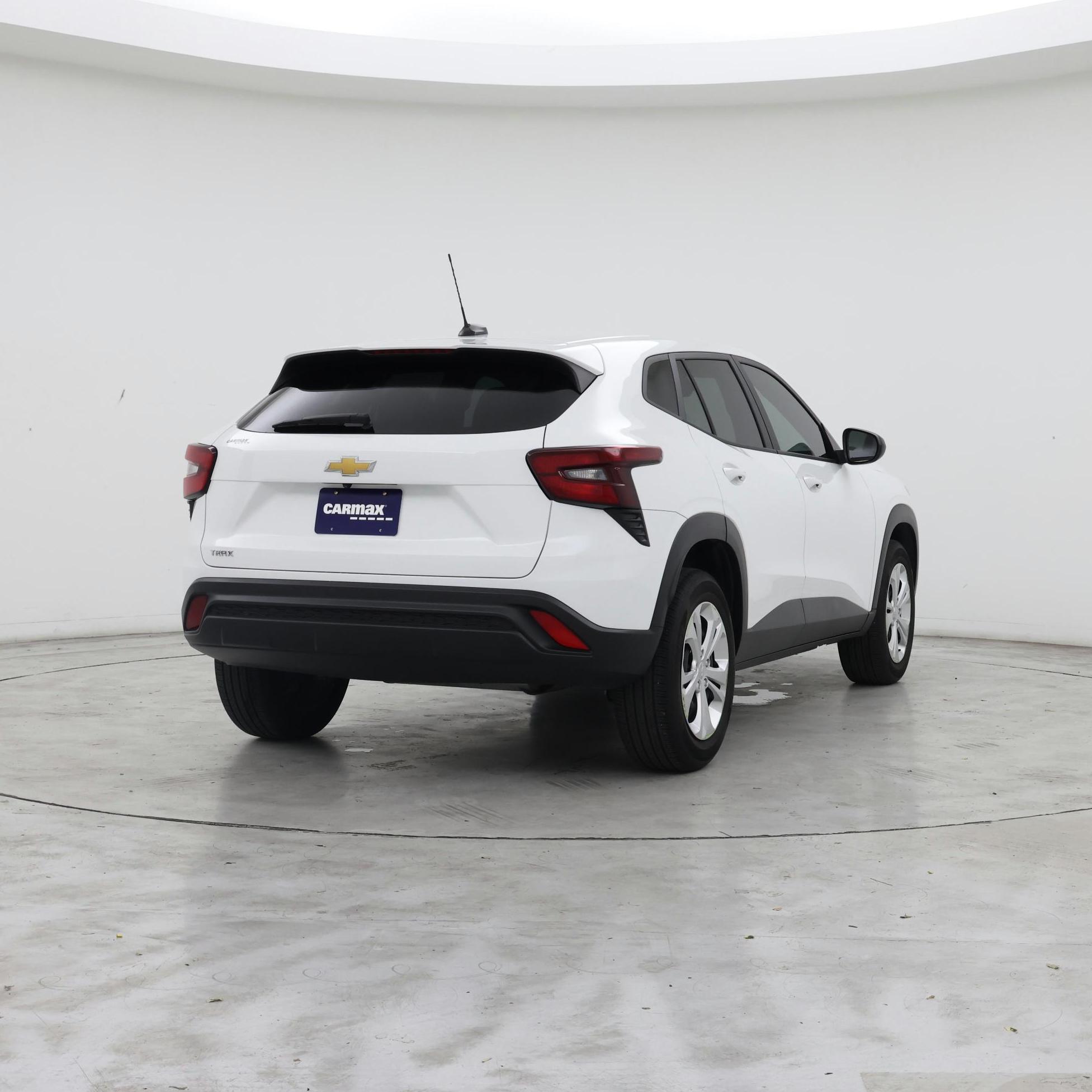 Thumbnail: 2024 Chevrolet Trax - 8