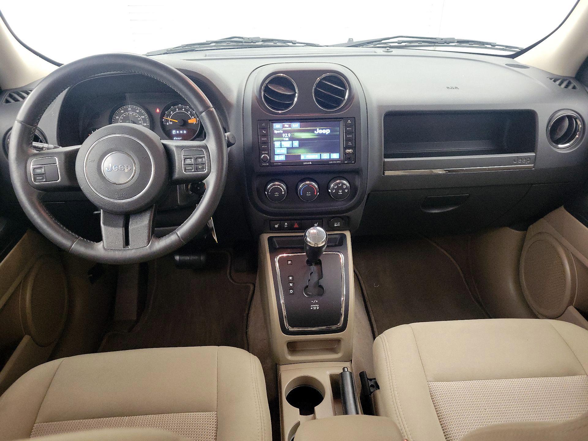 Thumbnail: 2016 Jeep Patriot - 9