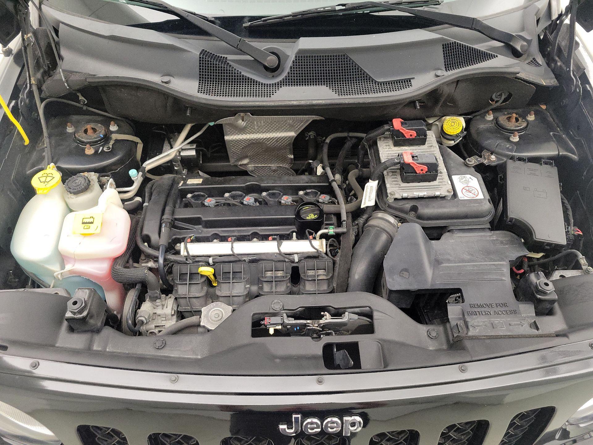 Thumbnail: 2016 Jeep Patriot - 19