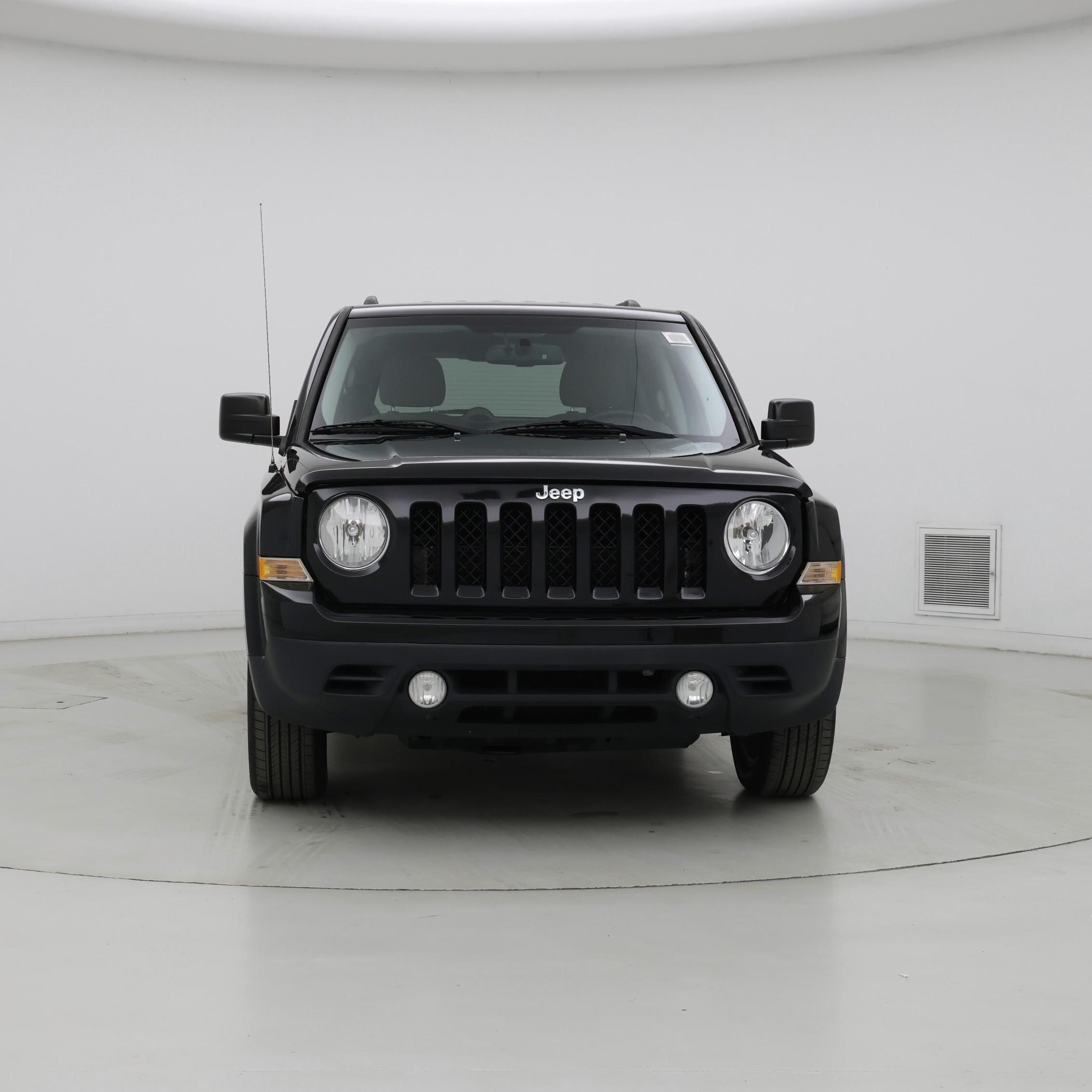 Thumbnail: 2016 Jeep Patriot - 5