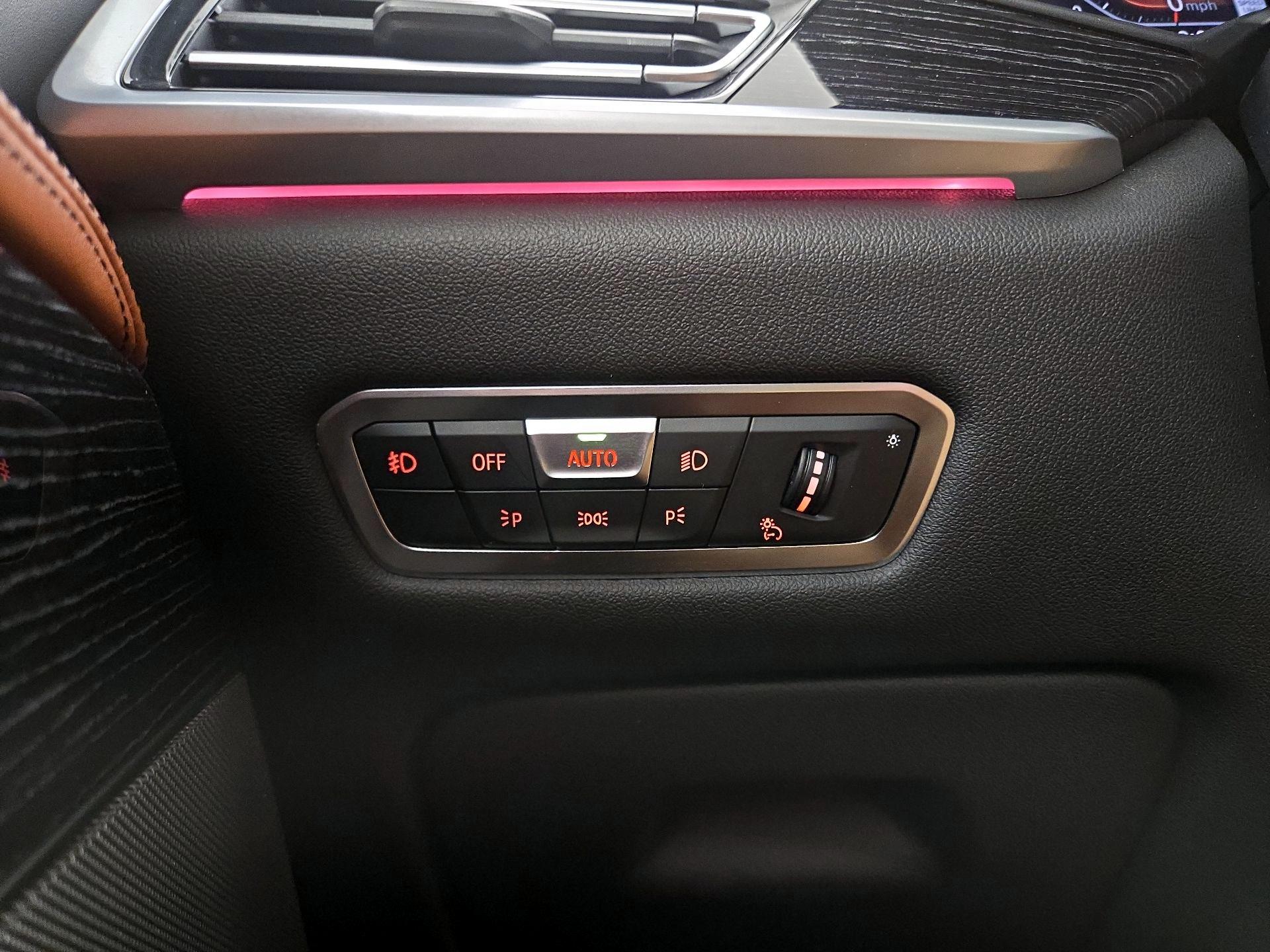 Thumbnail: 2021 BMW X7 - 13