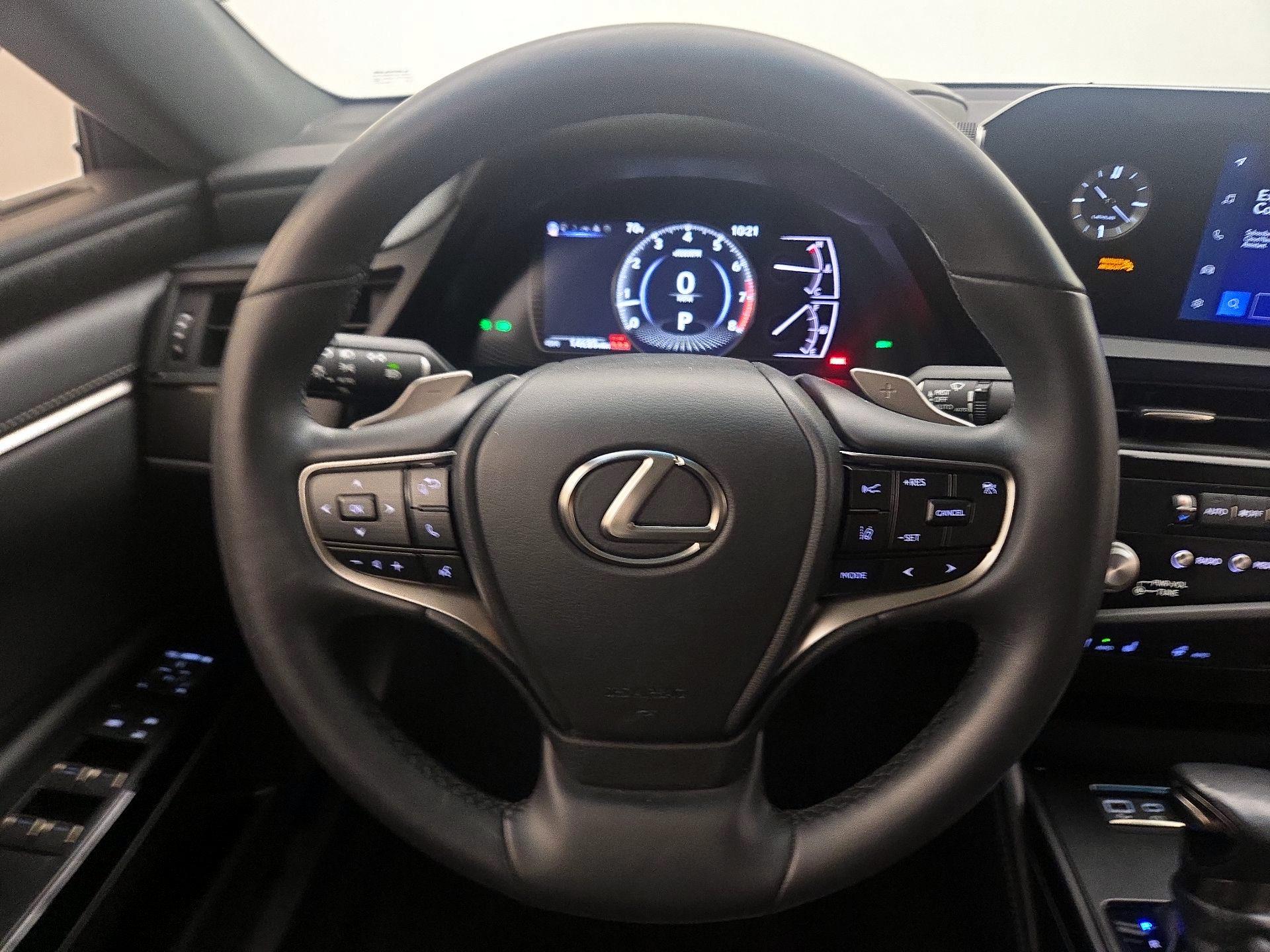 Thumbnail: 2024 Lexus ES - 10