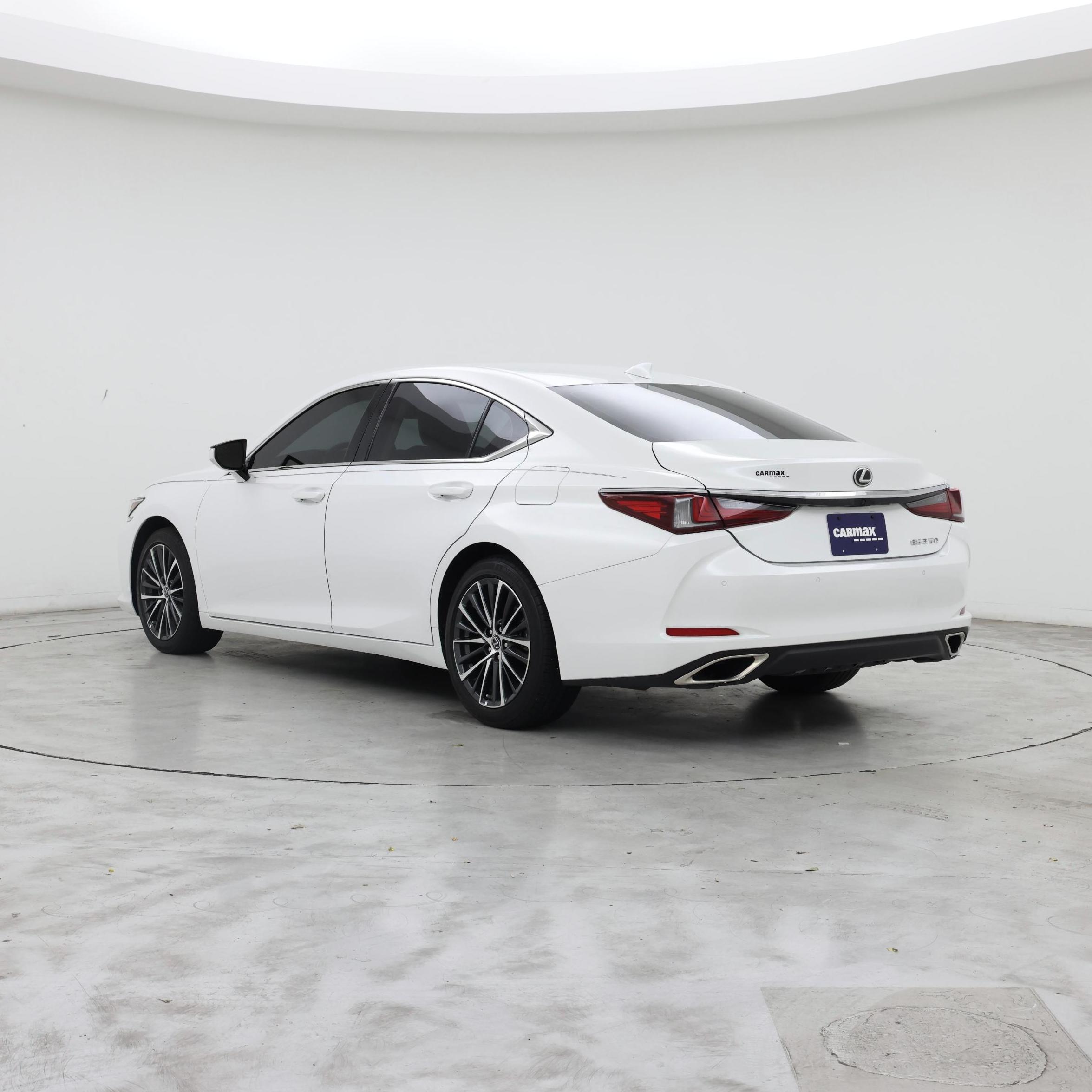 Thumbnail: 2024 Lexus ES - 2