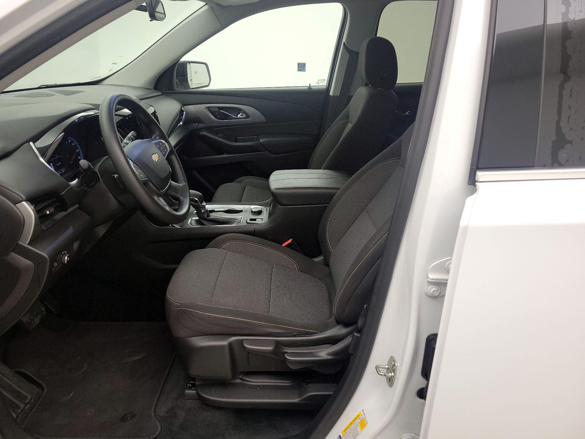 Thumbnail: 2021 Chevrolet Traverse - 11