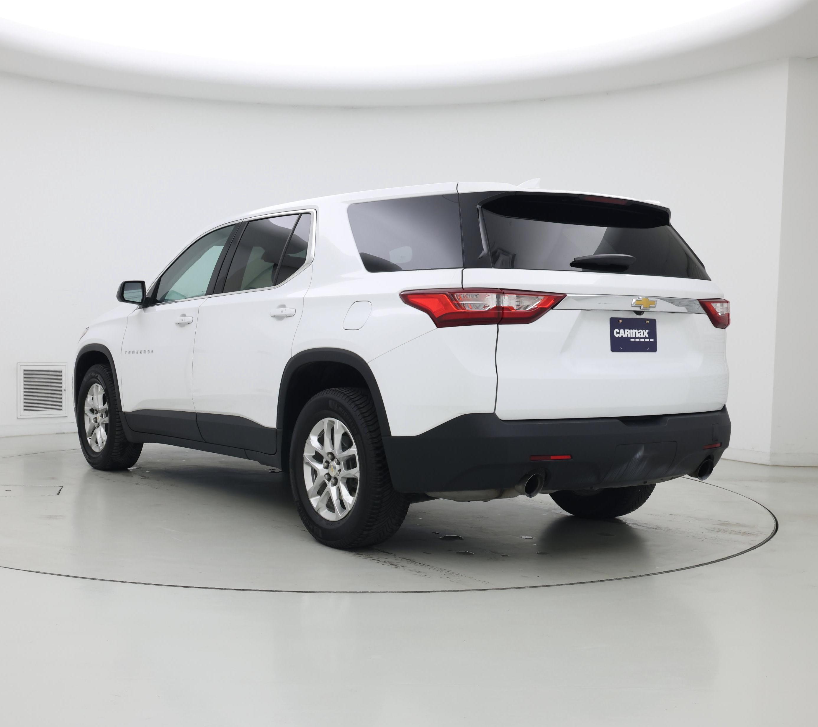 Thumbnail: 2021 Chevrolet Traverse - 2