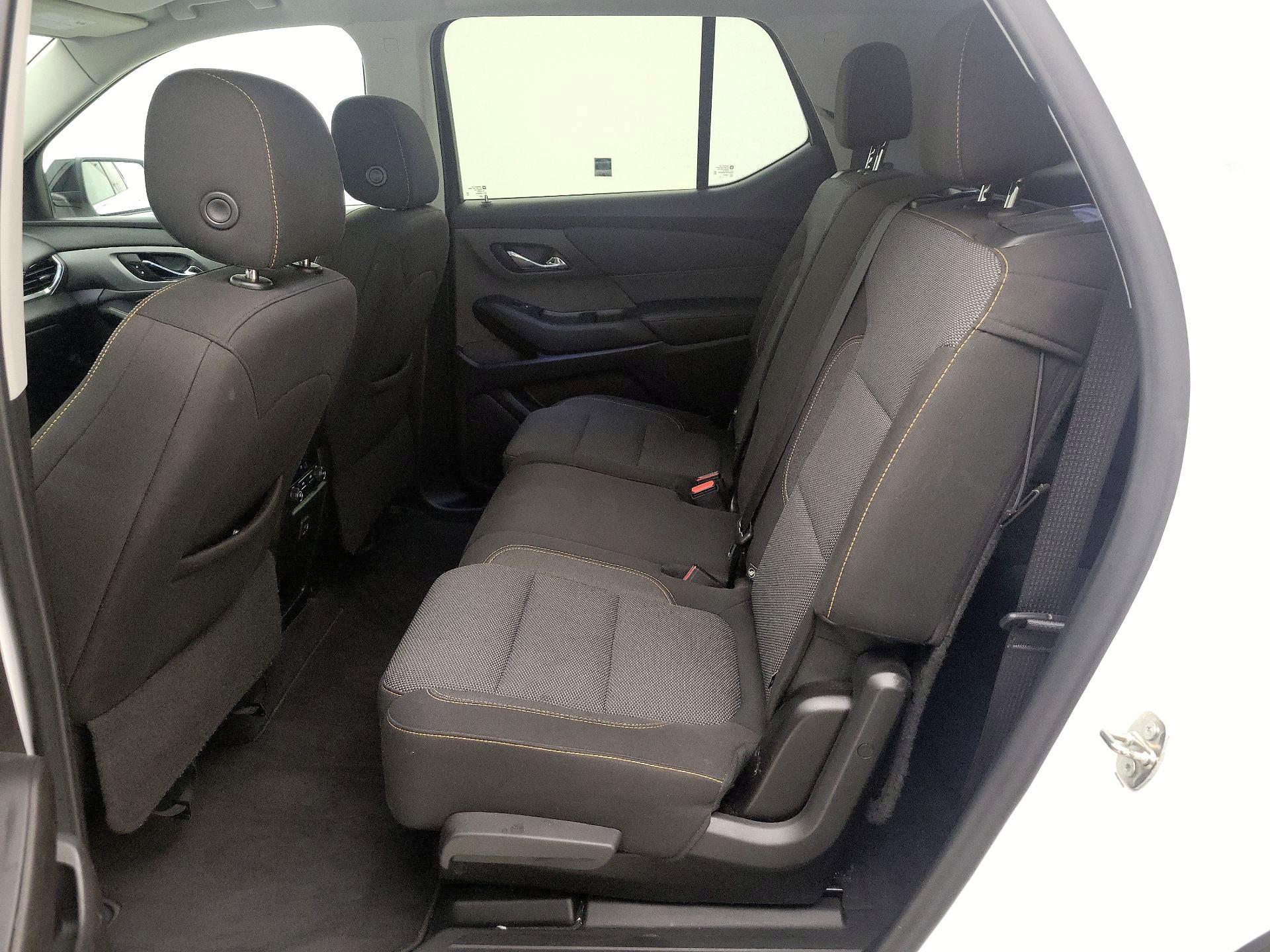 Thumbnail: 2021 Chevrolet Traverse - 19