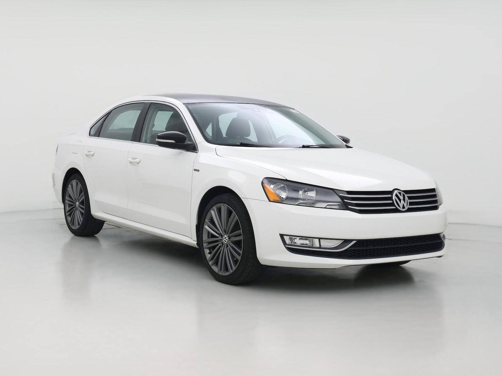 2015 Volkswagen Passat Sport