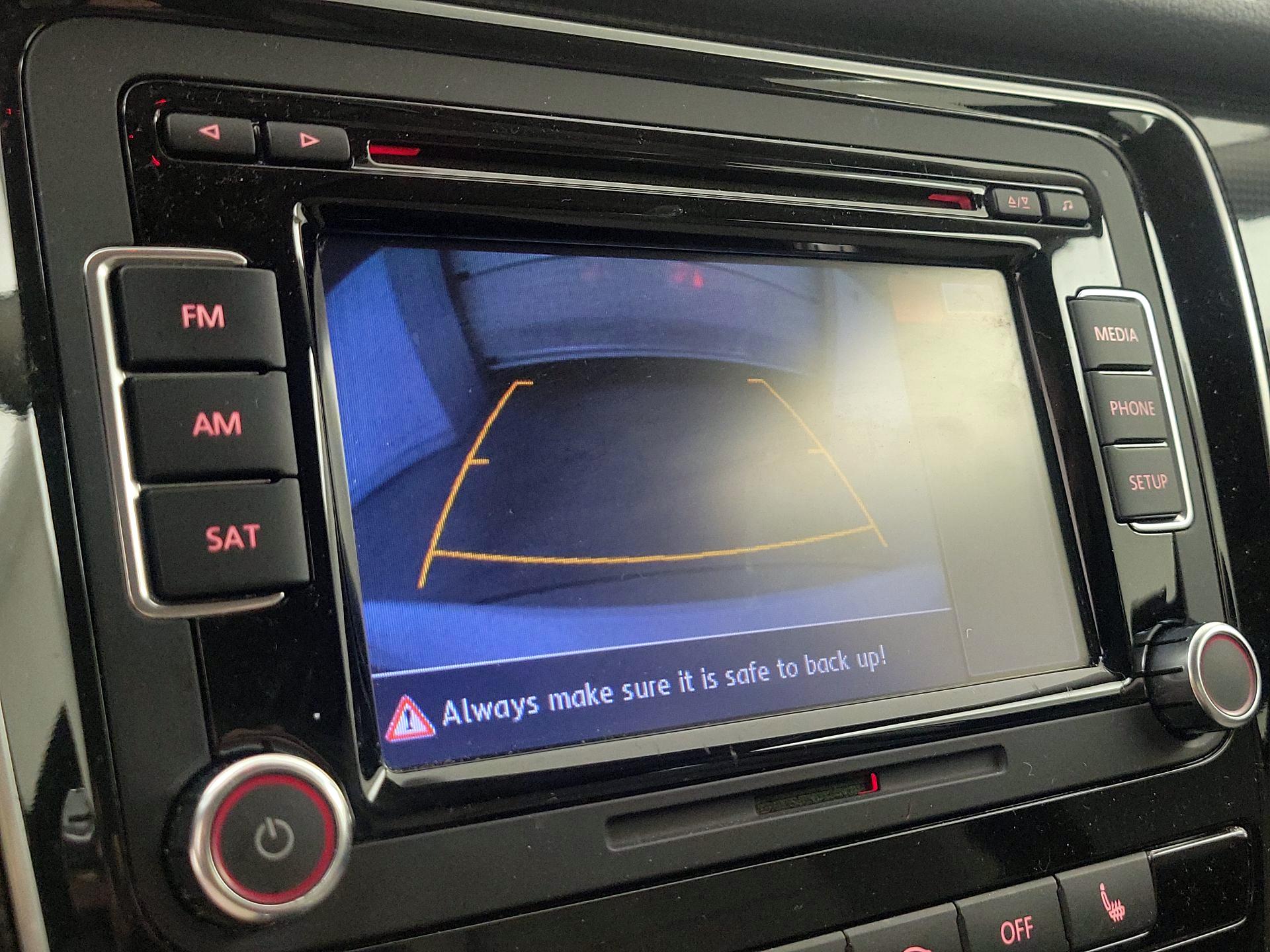 Thumbnail: 2015 Volkswagen Passat - 14