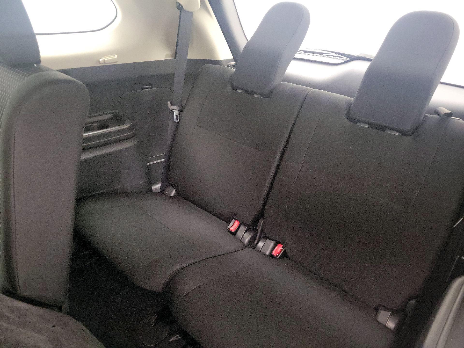 Thumbnail: 2017 Mitsubishi Outlander - 20