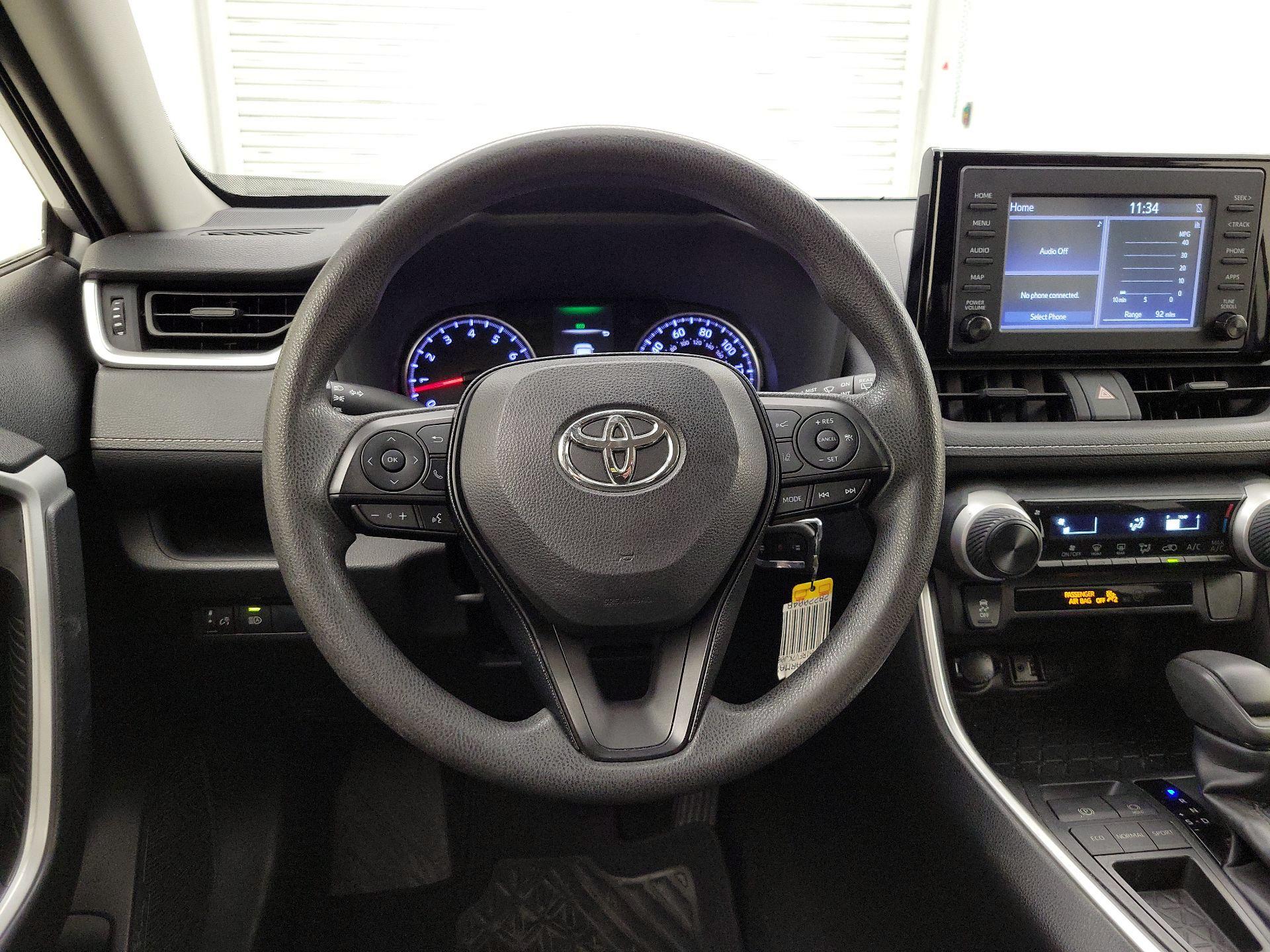 Thumbnail: 2019 Toyota RAV4 - 10