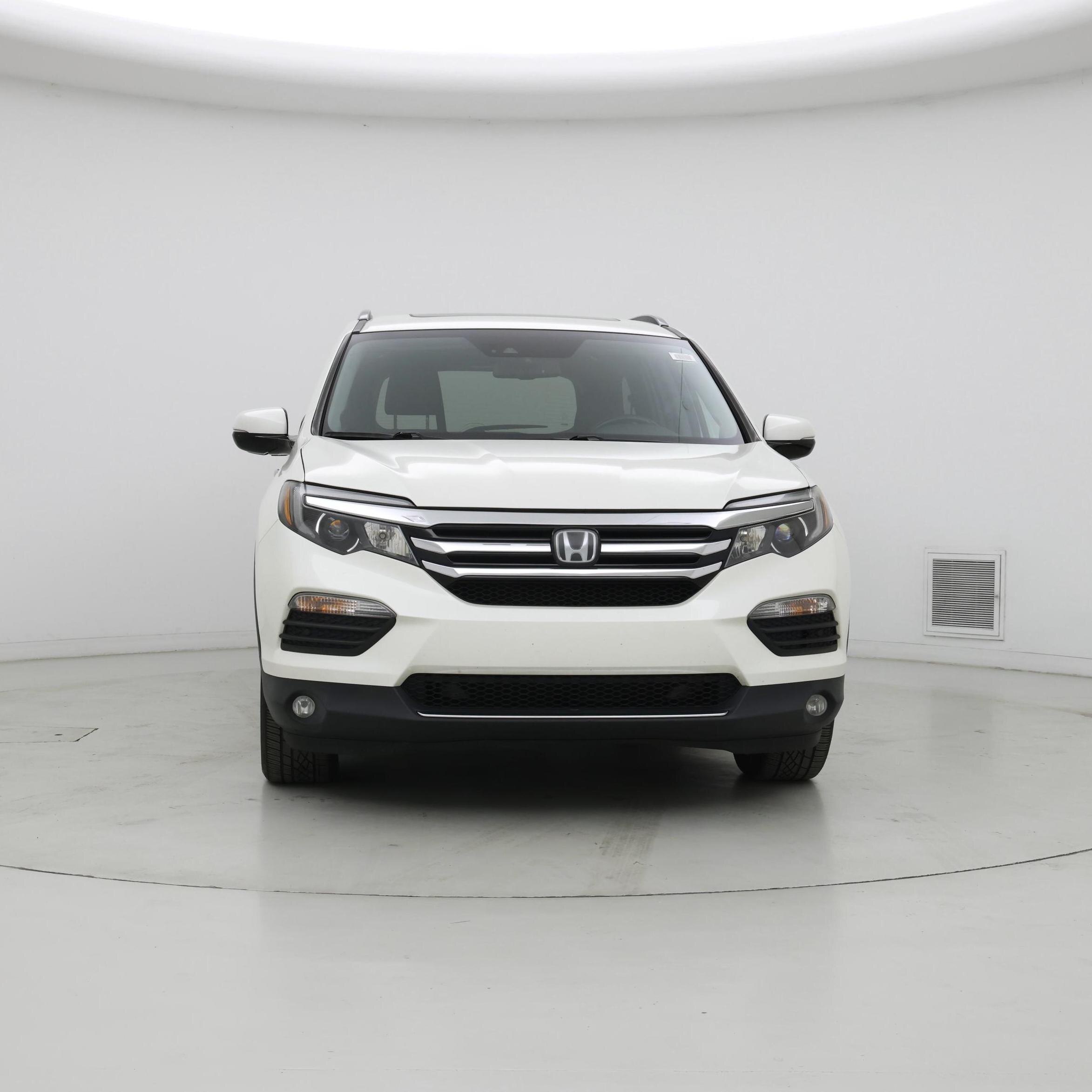 Thumbnail: 2017 Honda Pilot - 5