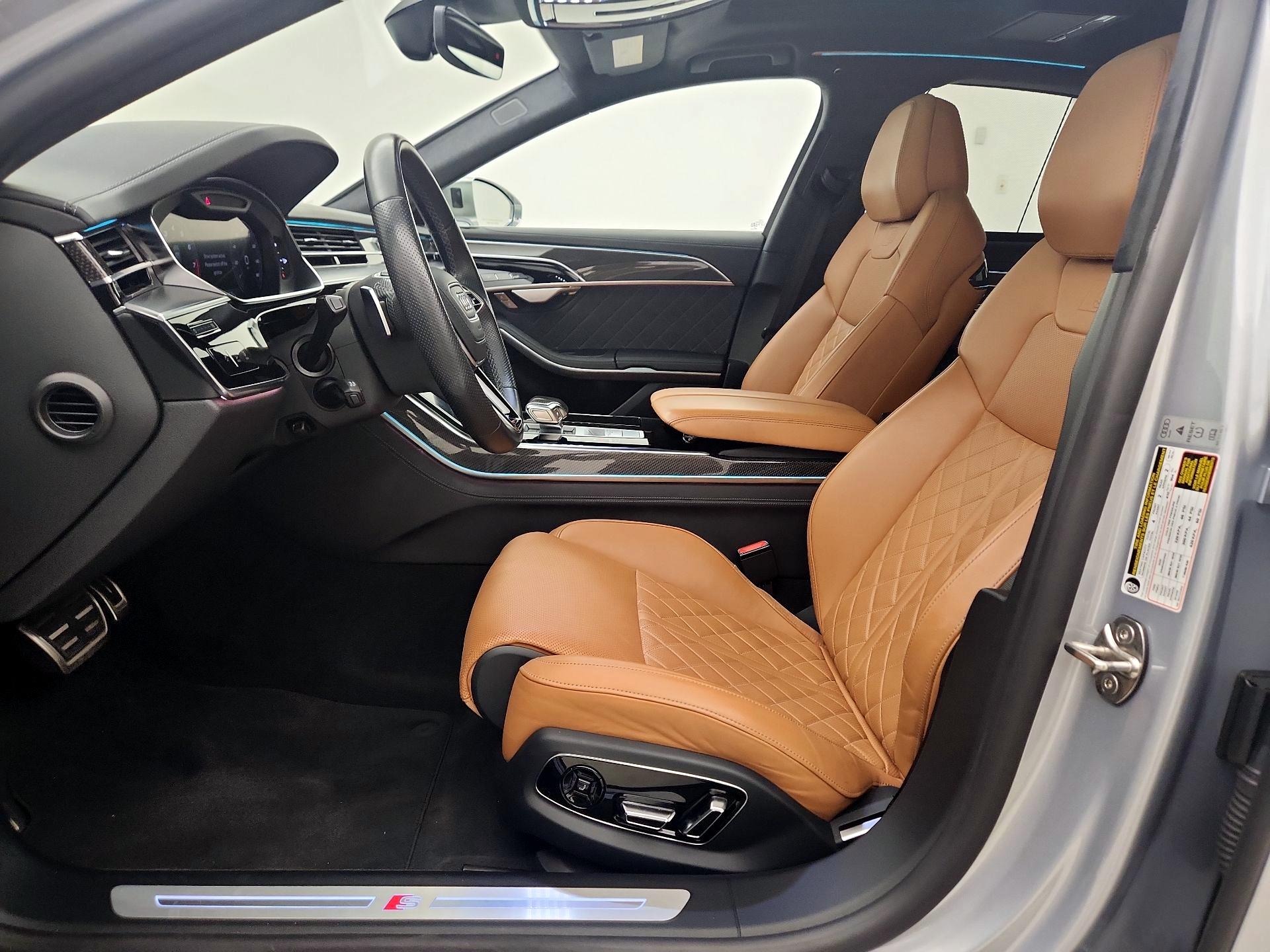 Thumbnail: 2023 Audi S8 - 11