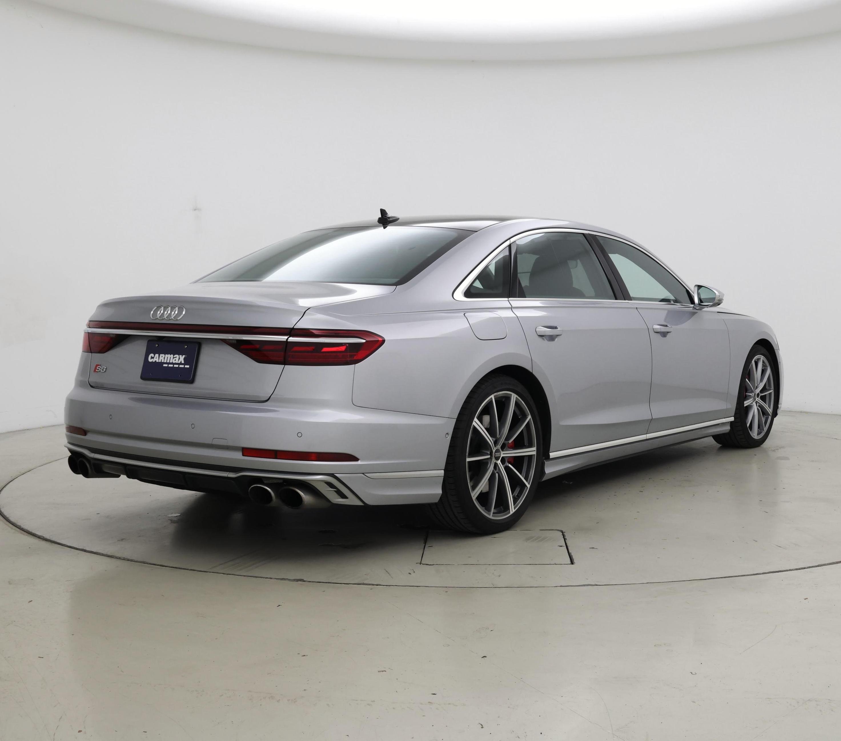 Thumbnail: 2023 Audi S8 - 8