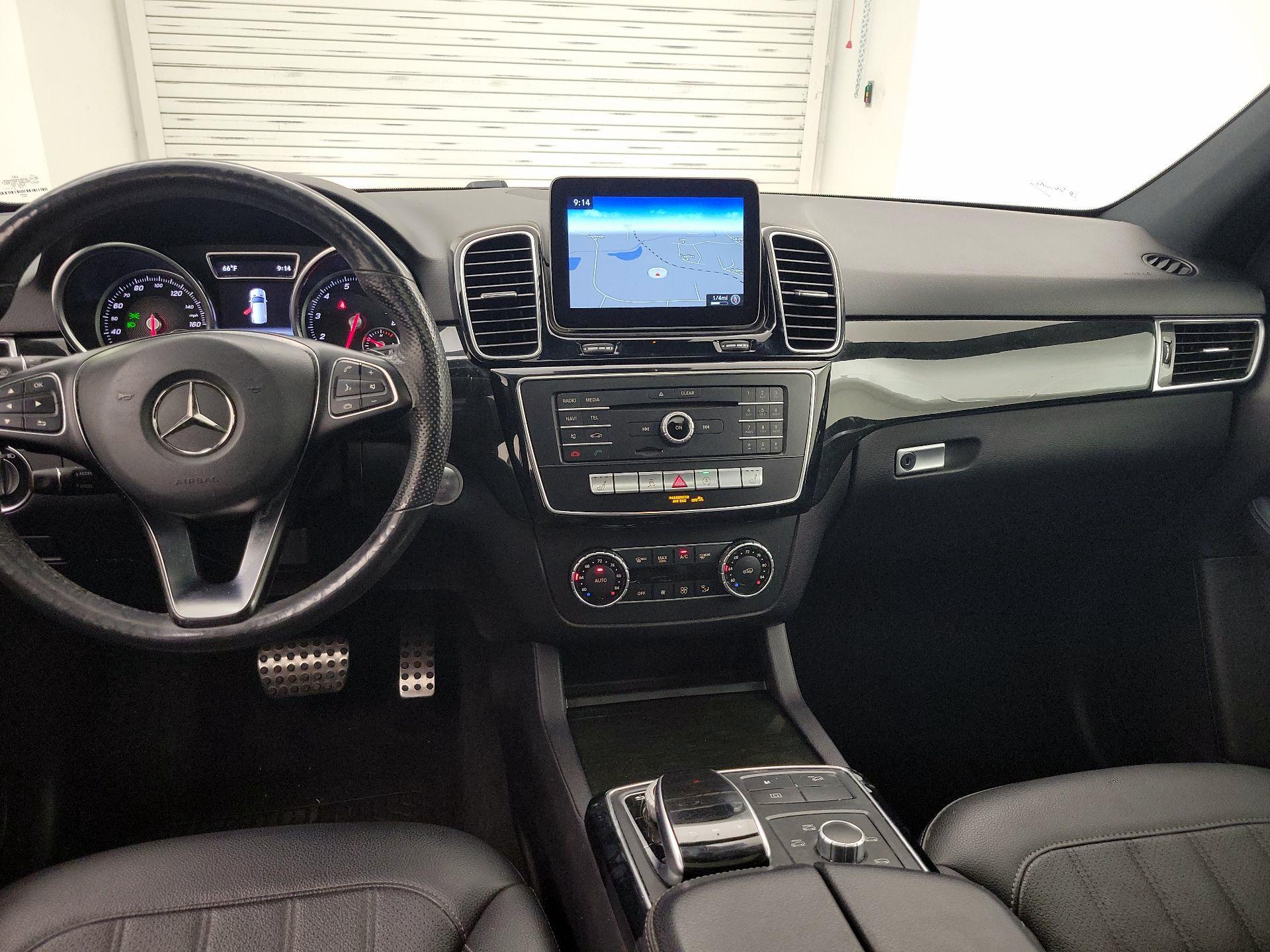 Thumbnail: 2019 Mercedes-Benz GLE - 9