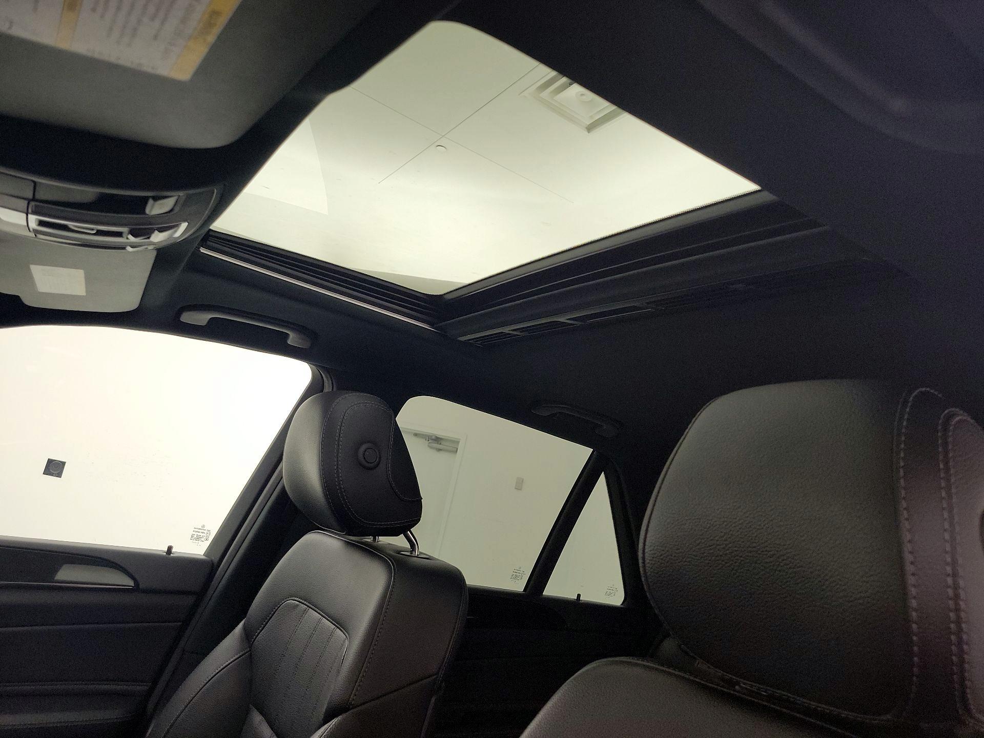 Thumbnail: 2019 Mercedes-Benz GLE - 20