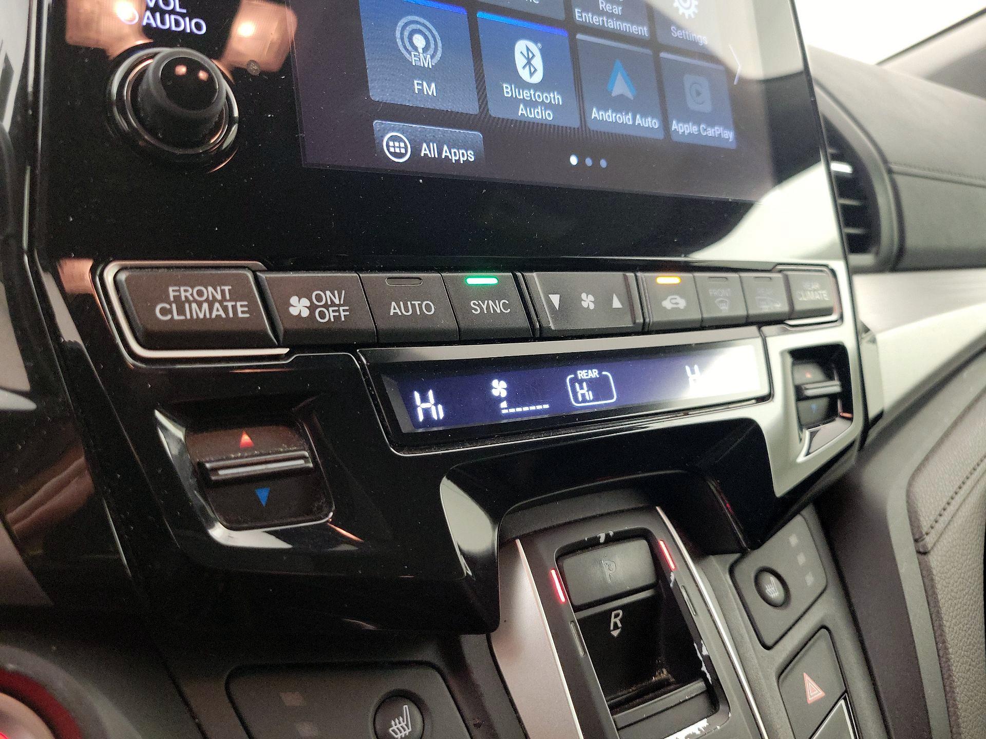 Thumbnail: 2019 Honda Odyssey - 17