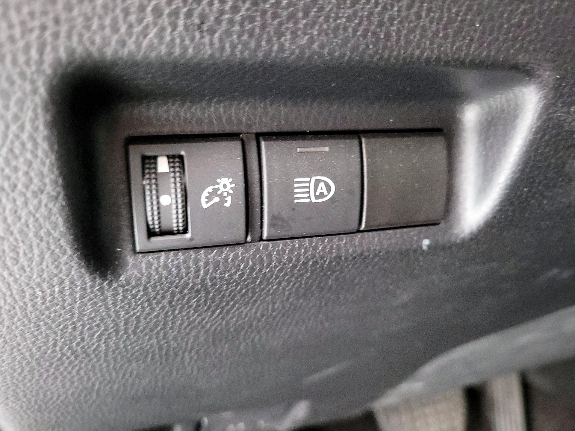 Thumbnail: 2023 Toyota RAV4 - 13