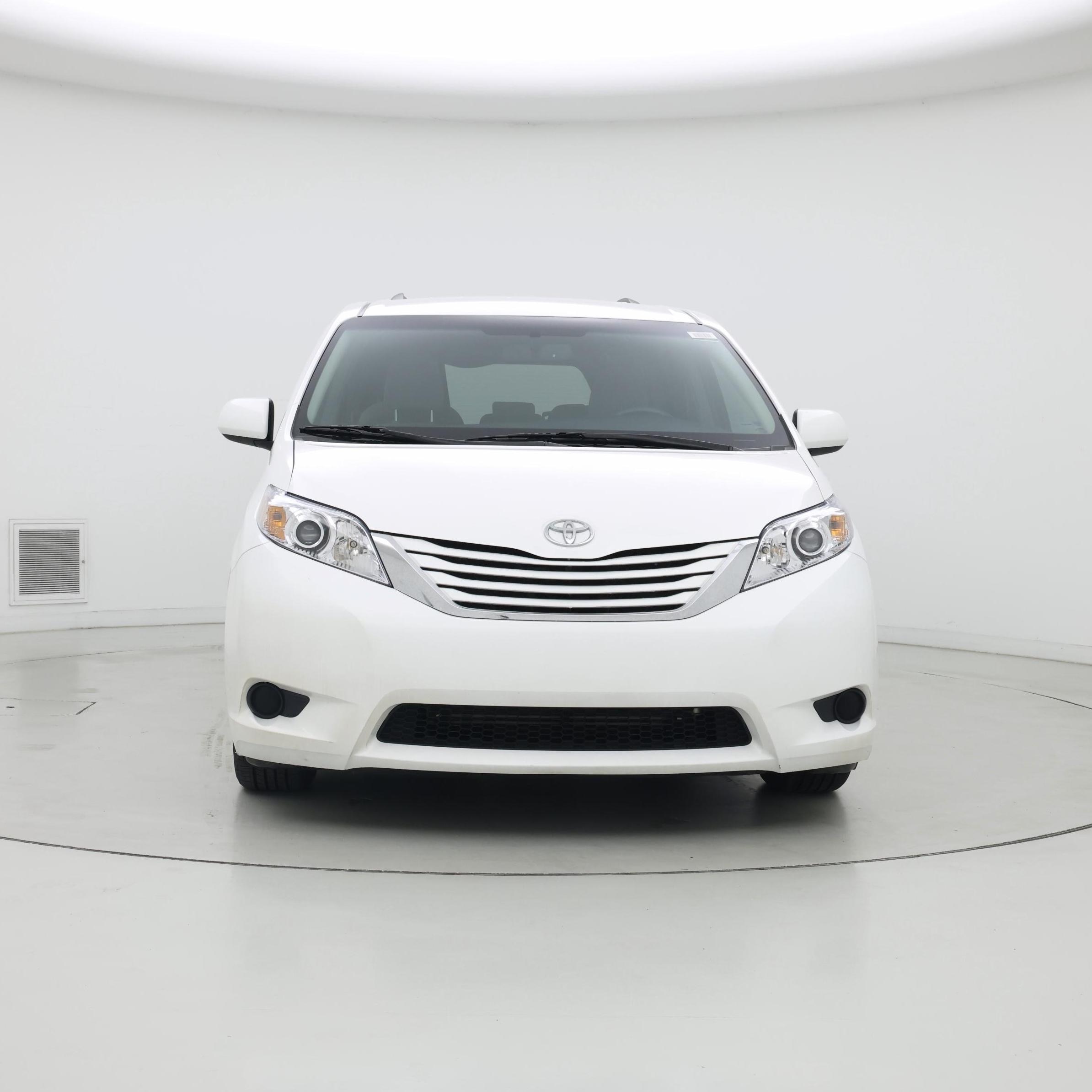 Thumbnail: 2017 Toyota Sienna - 5