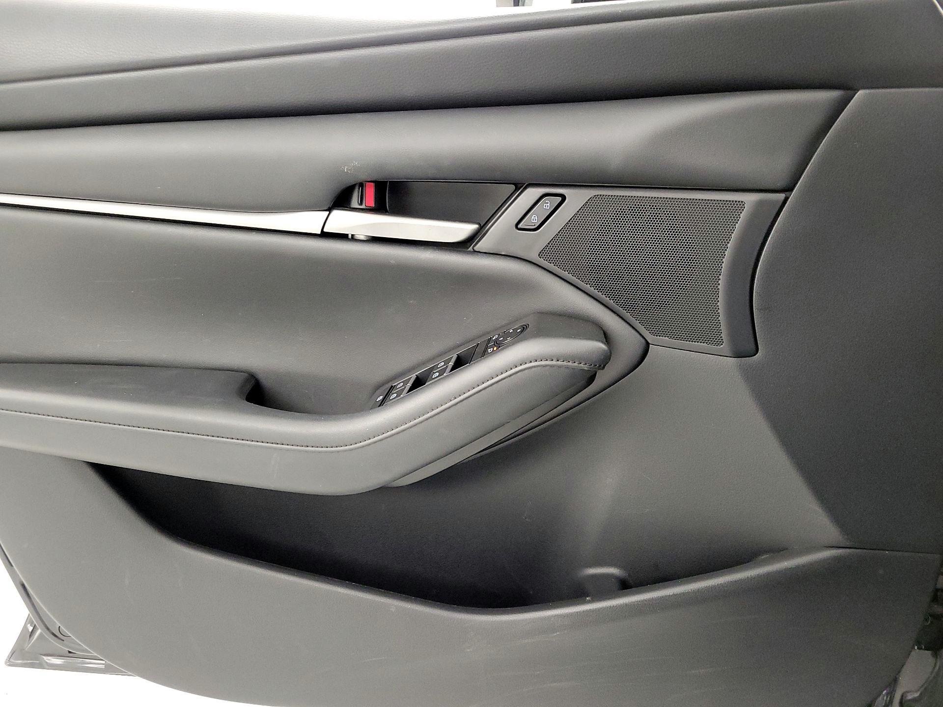 Thumbnail: 2021 Mazda Mazda3 - 12