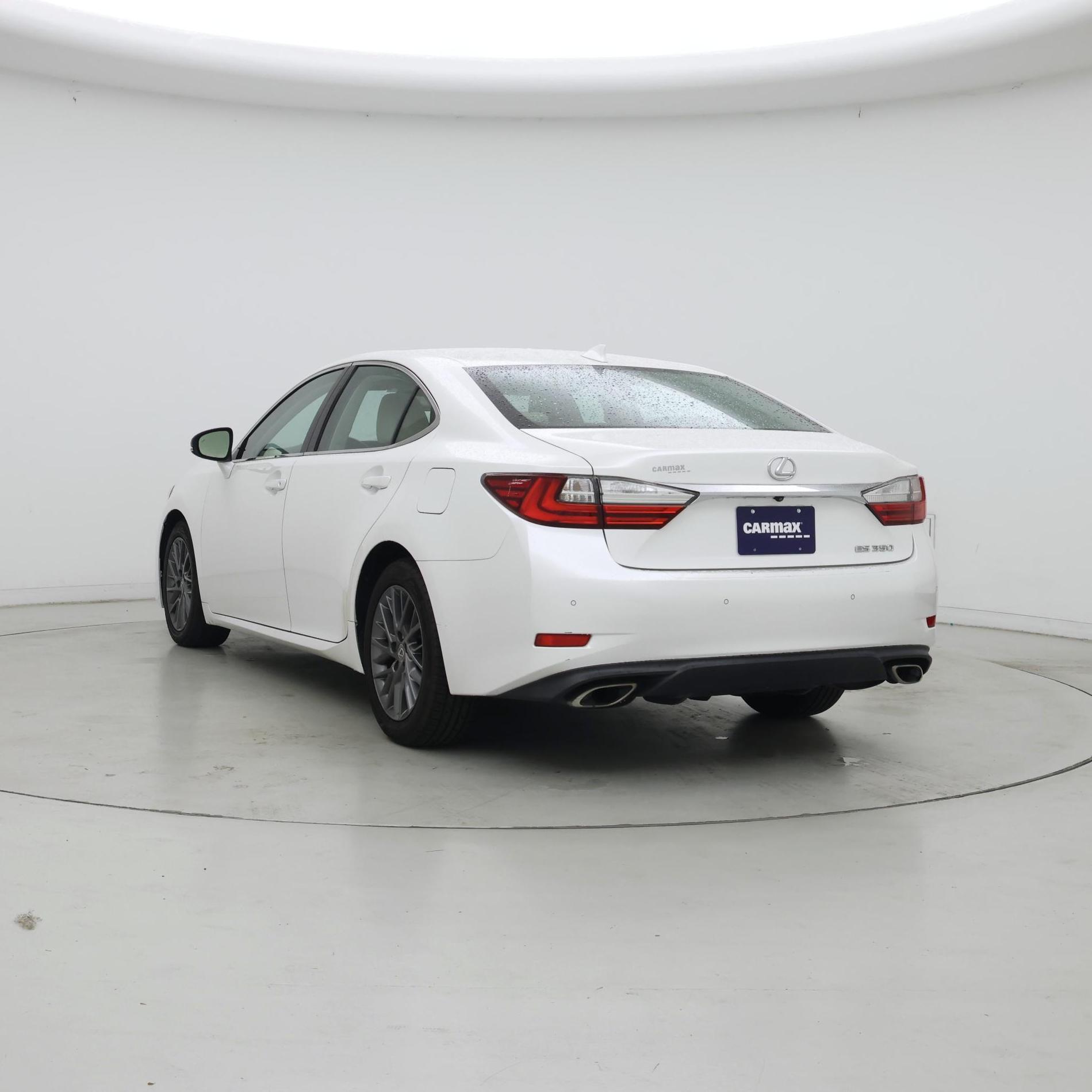 Thumbnail: 2018 Lexus ES - 2