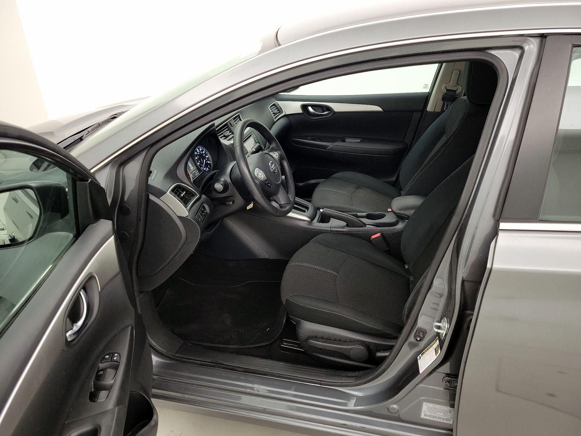 Thumbnail: 2018 Nissan Sentra - 11