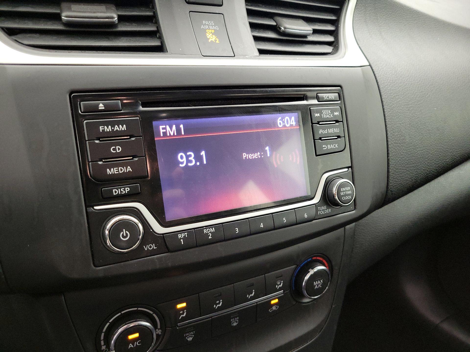 Thumbnail: 2018 Nissan Sentra - 15