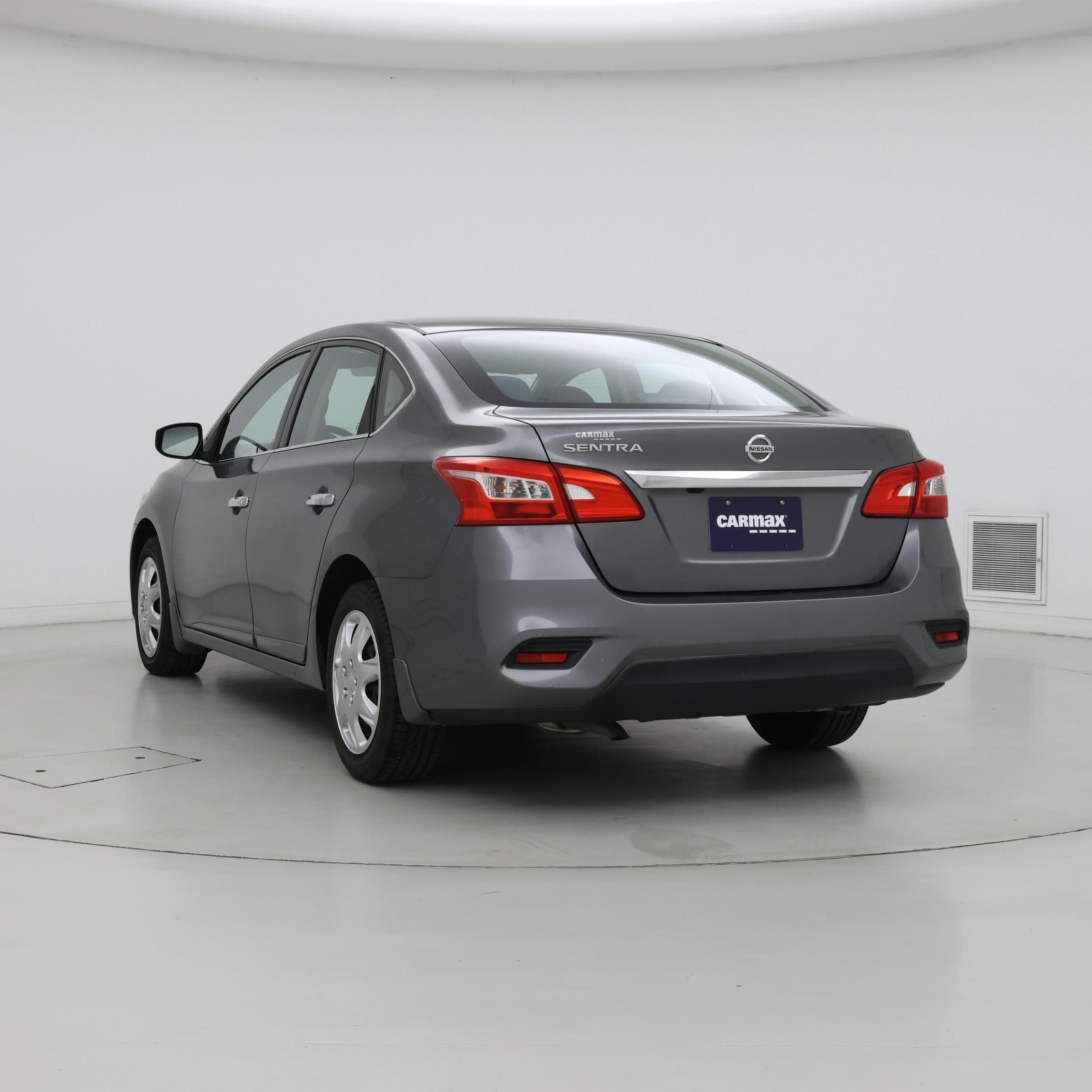 Thumbnail: 2018 Nissan Sentra - 2