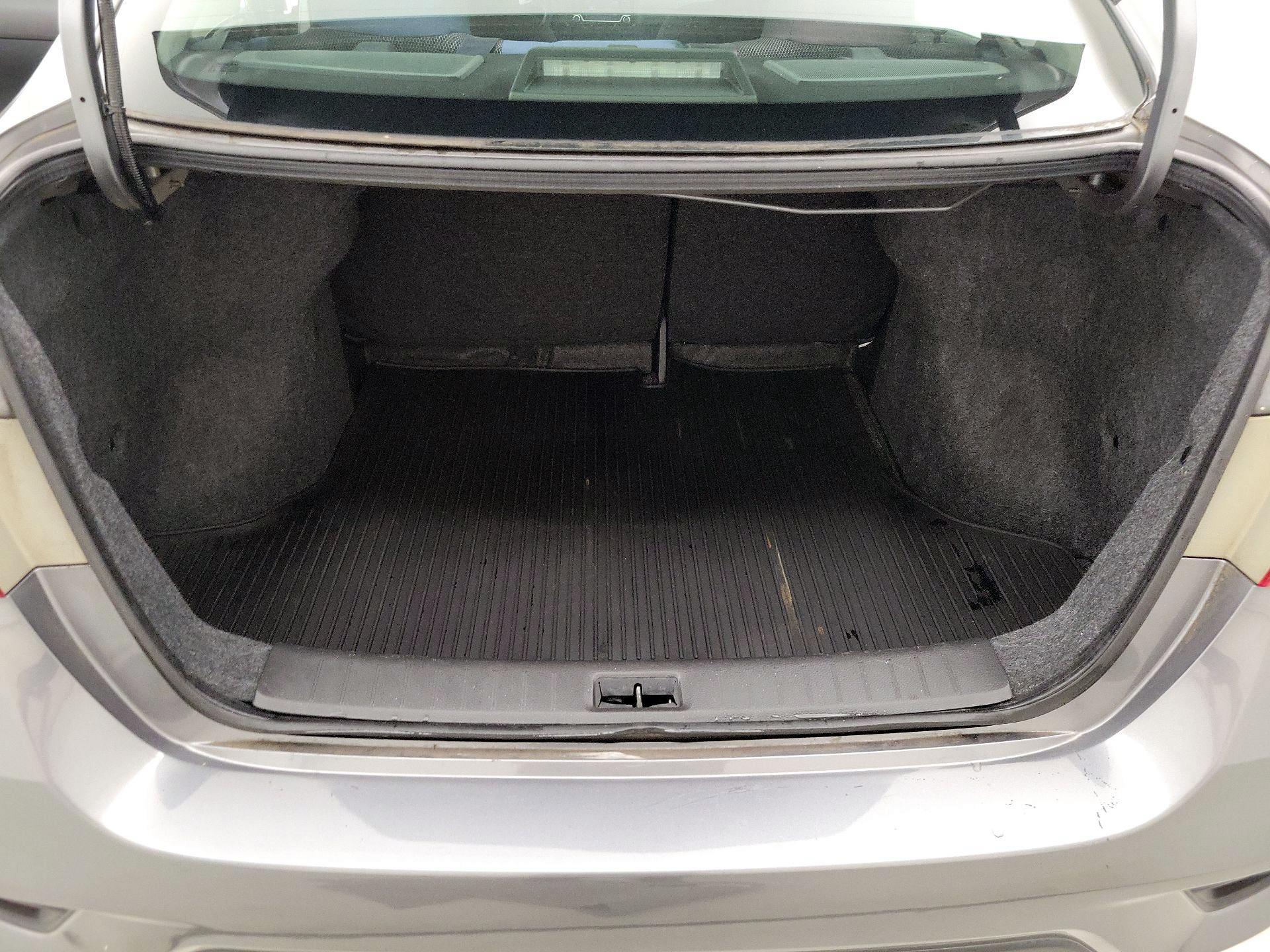 Thumbnail: 2018 Nissan Sentra - 20