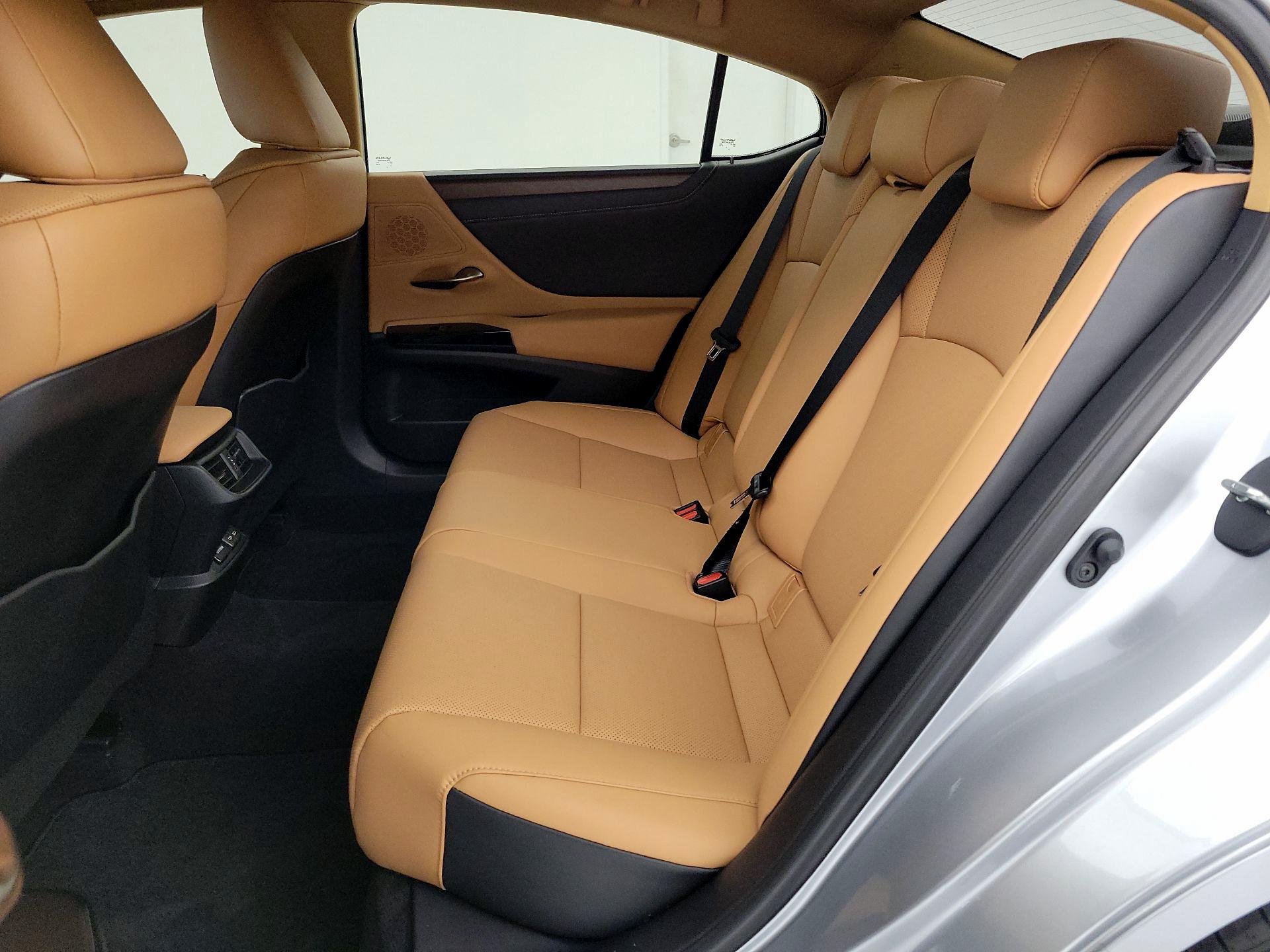 Thumbnail: 2024 Lexus ES - 20