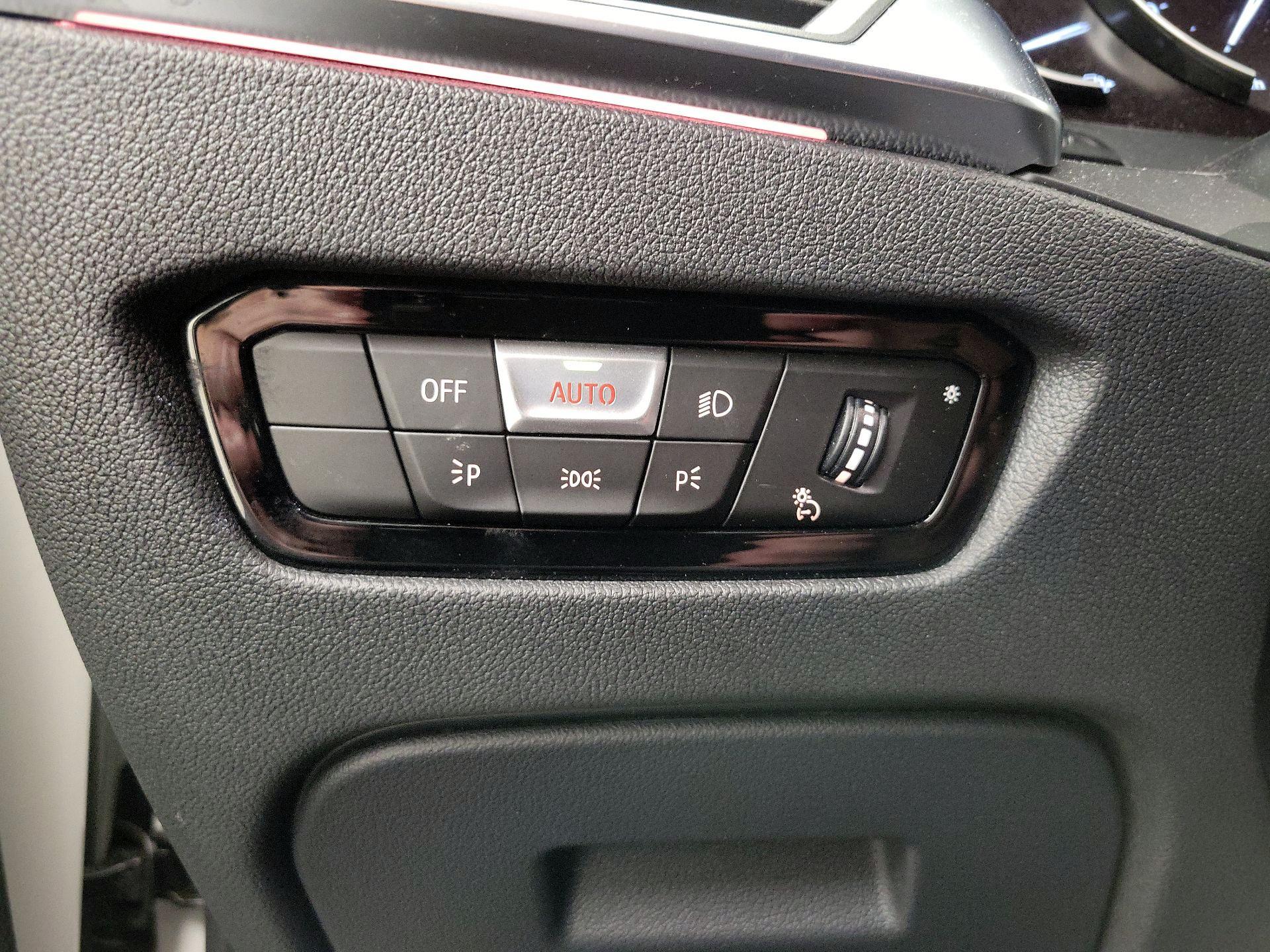 Thumbnail: 2019 BMW 3 Series - 13