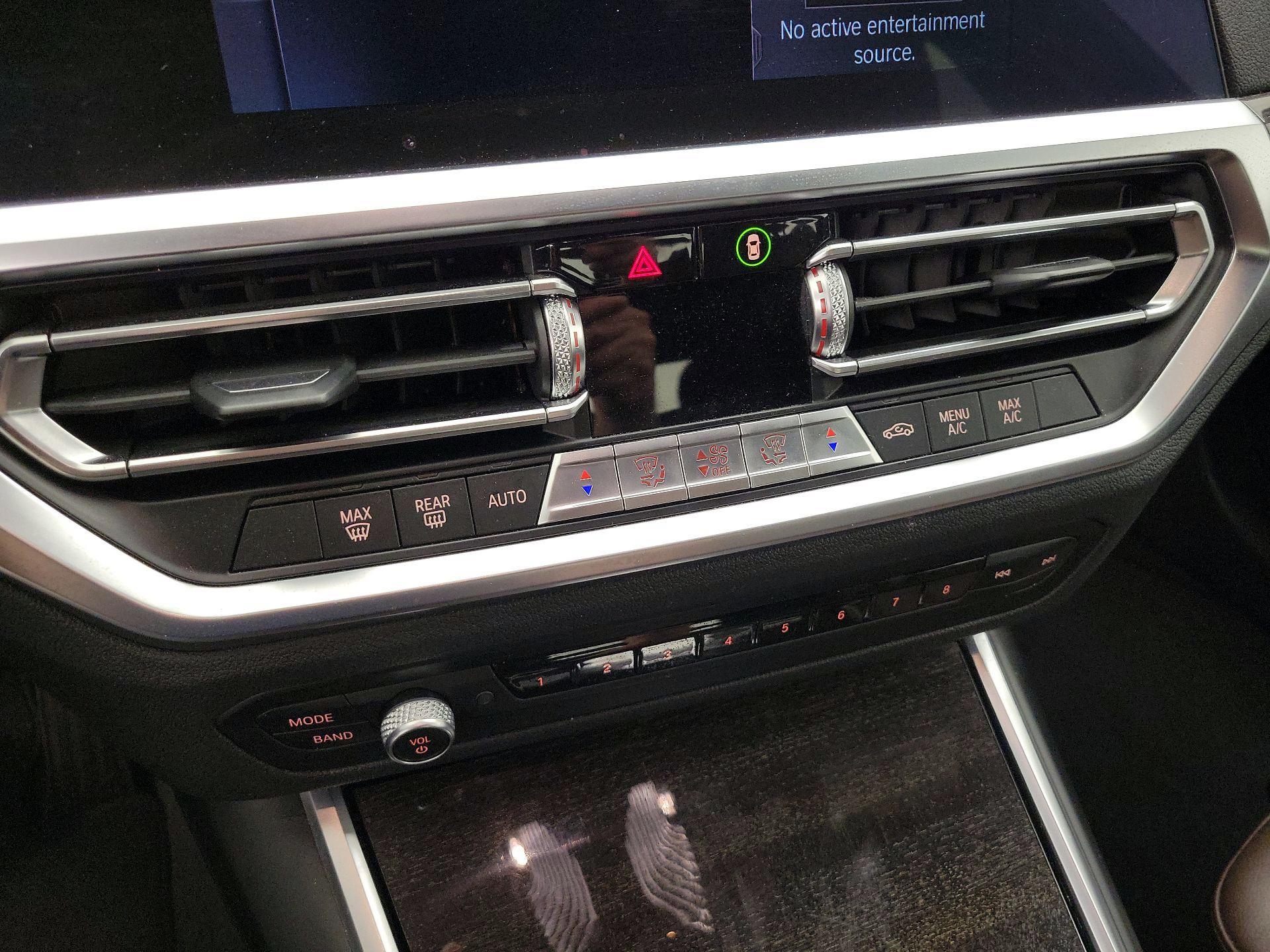 Thumbnail: 2019 BMW 3 Series - 16