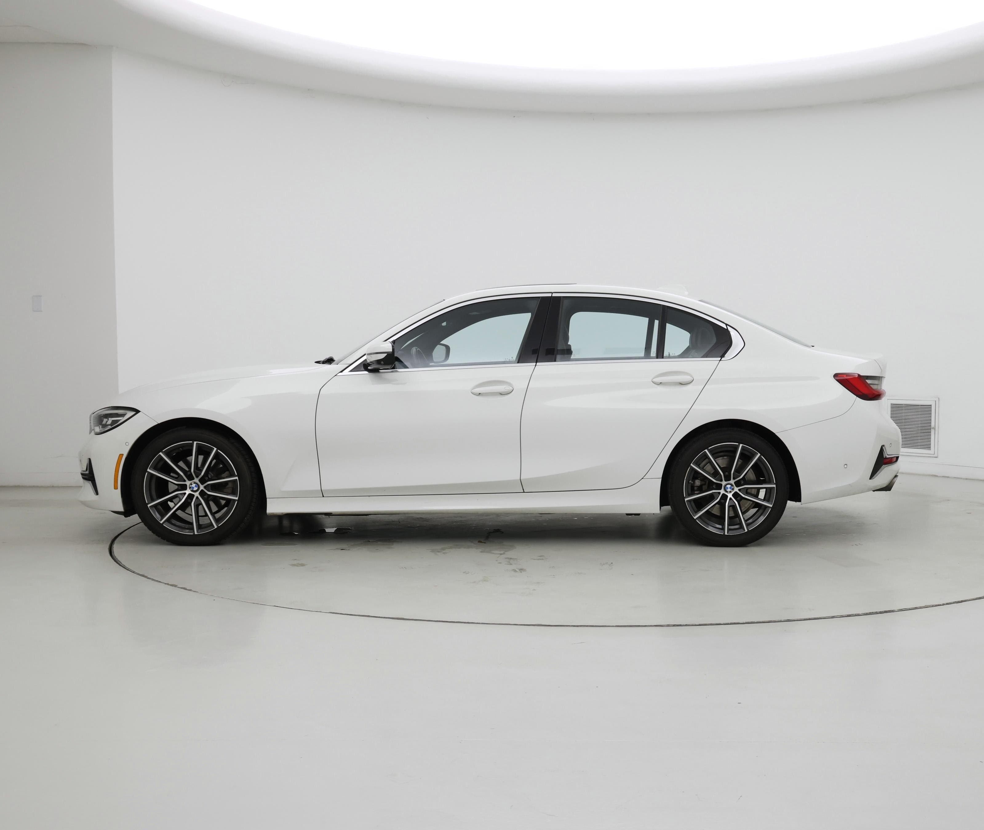 Thumbnail: 2019 BMW 3 Series - 3