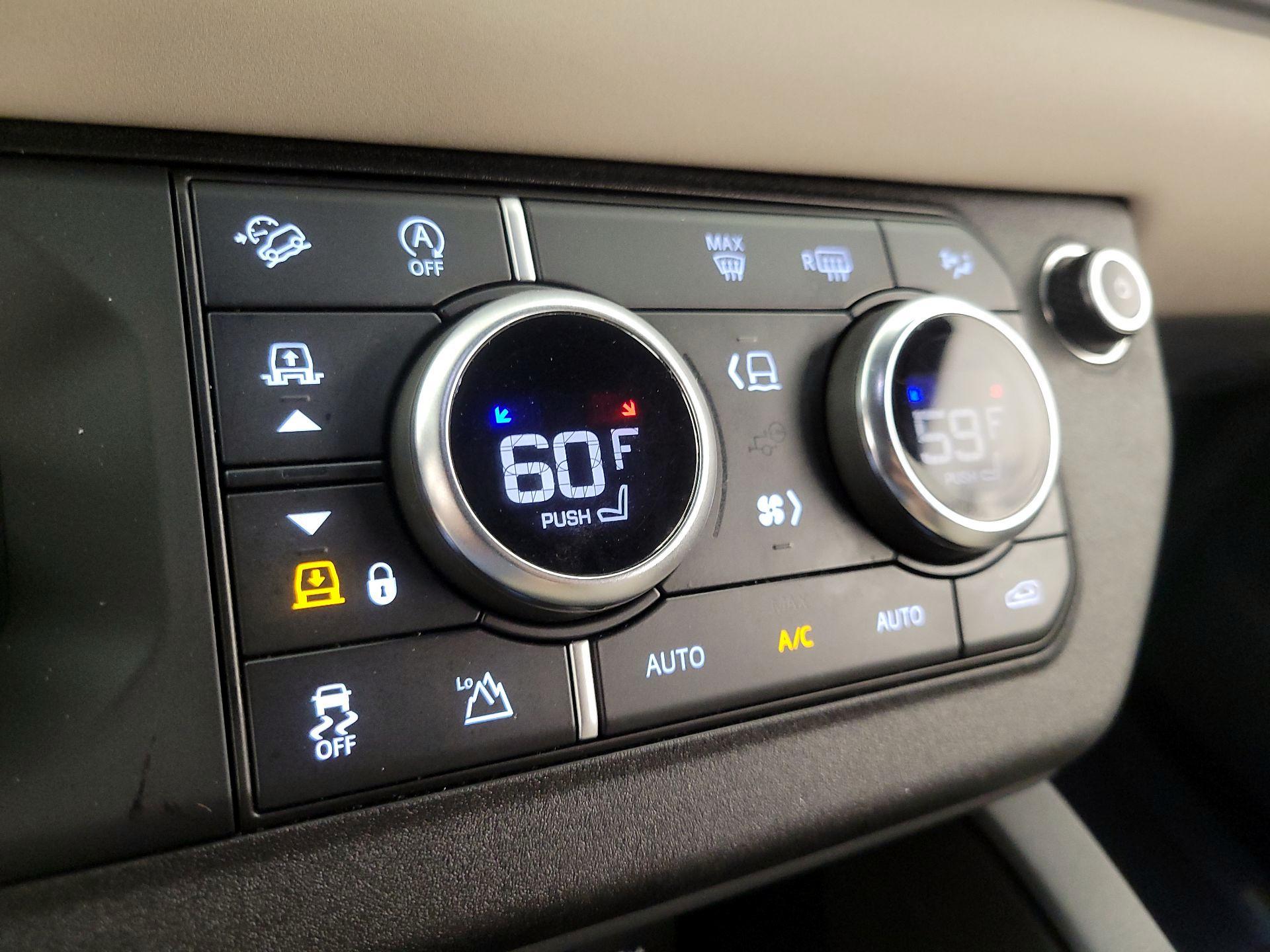 Thumbnail: 2023 Land Rover Defender - 17