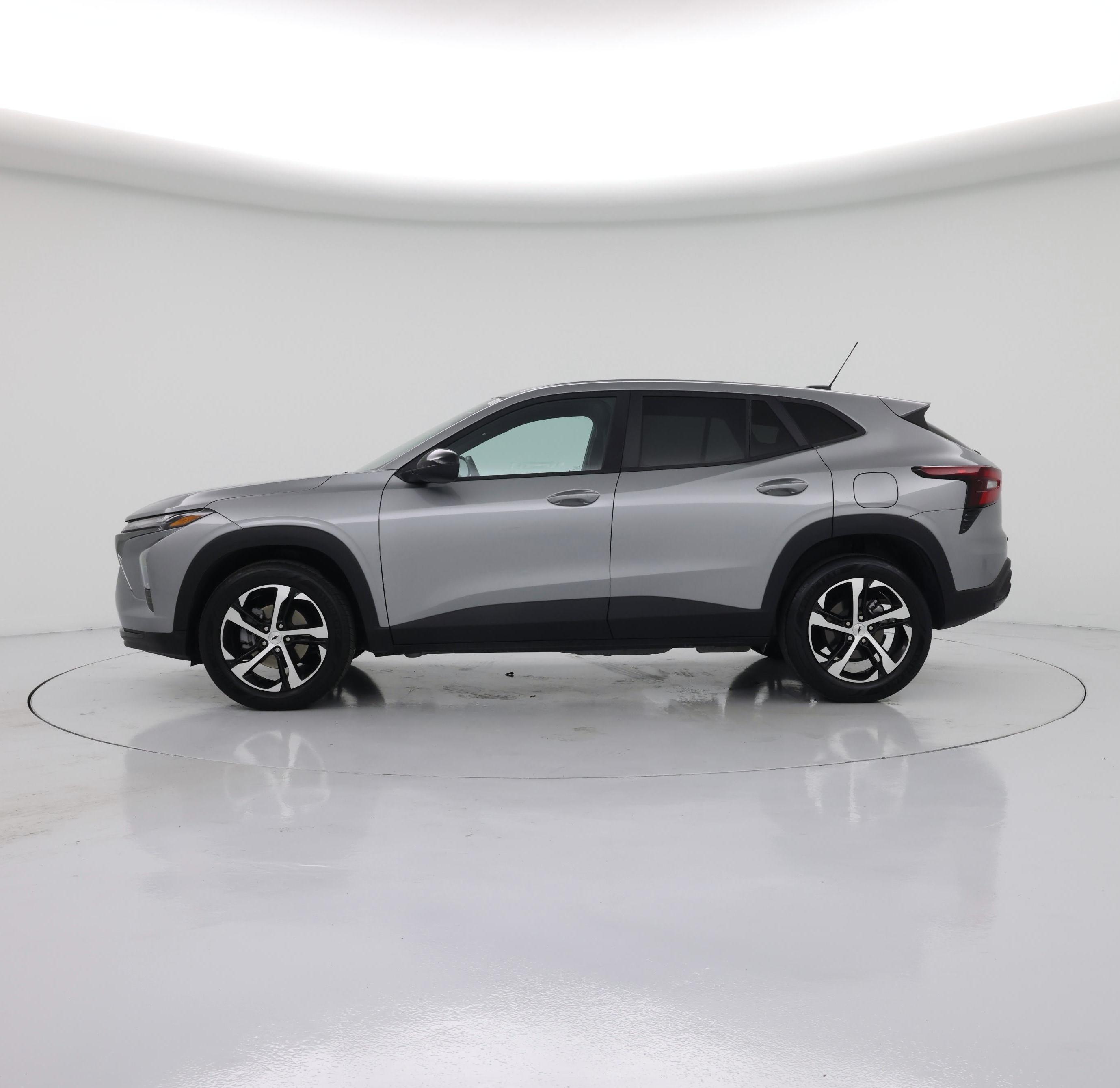 Thumbnail: 2025 Chevrolet Trax - 3