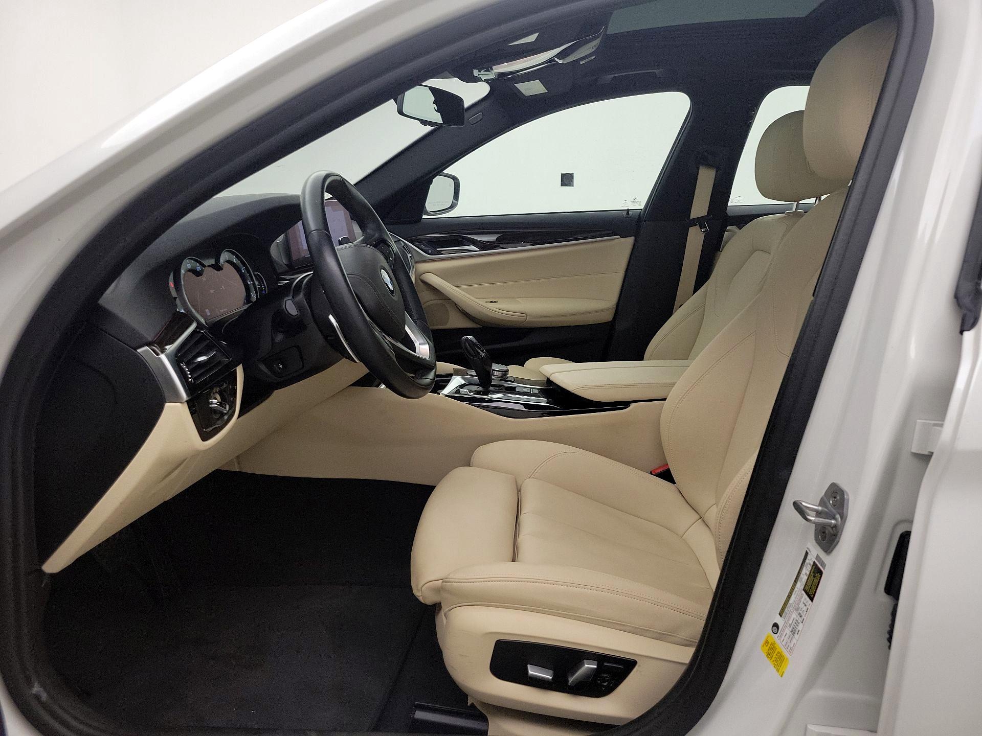 Thumbnail: 2019 BMW 5 Series - 11