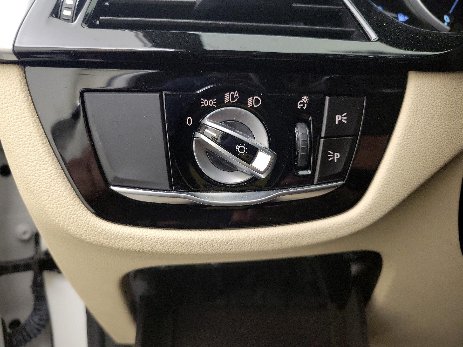 Thumbnail: 2019 BMW 5 Series - 13