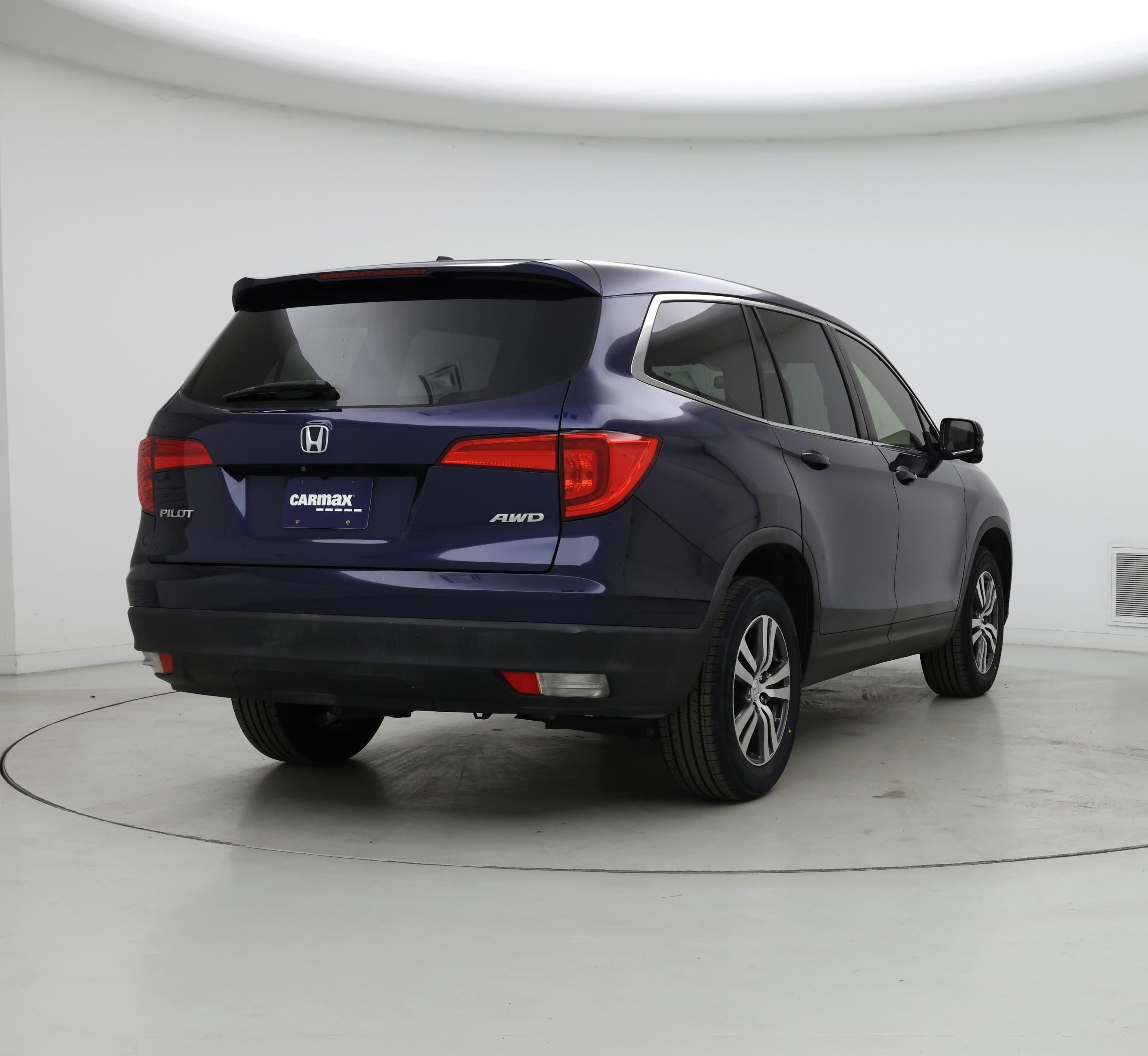 Thumbnail: 2016 Honda Pilot - 8