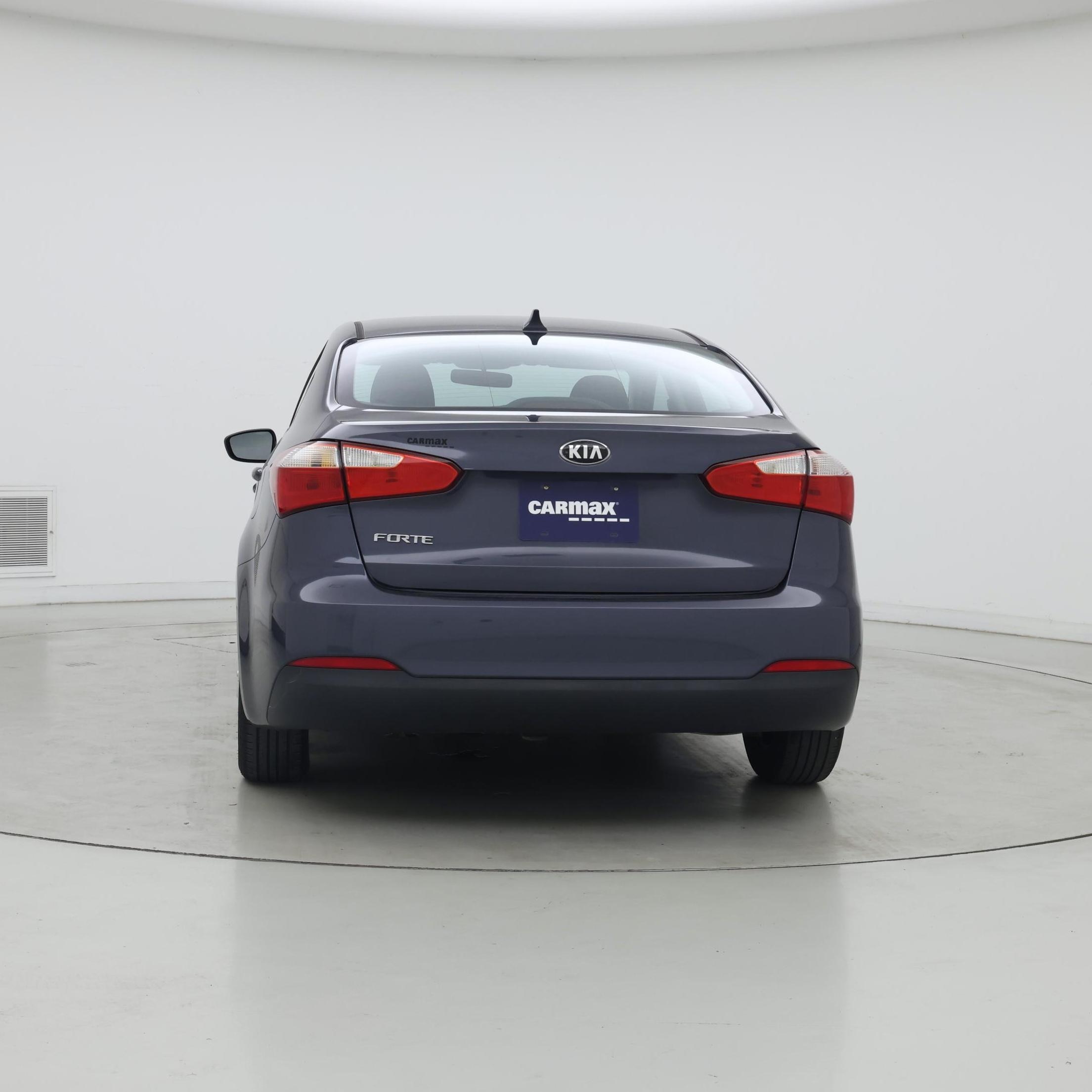 Thumbnail: 2016 Kia Forte - 6