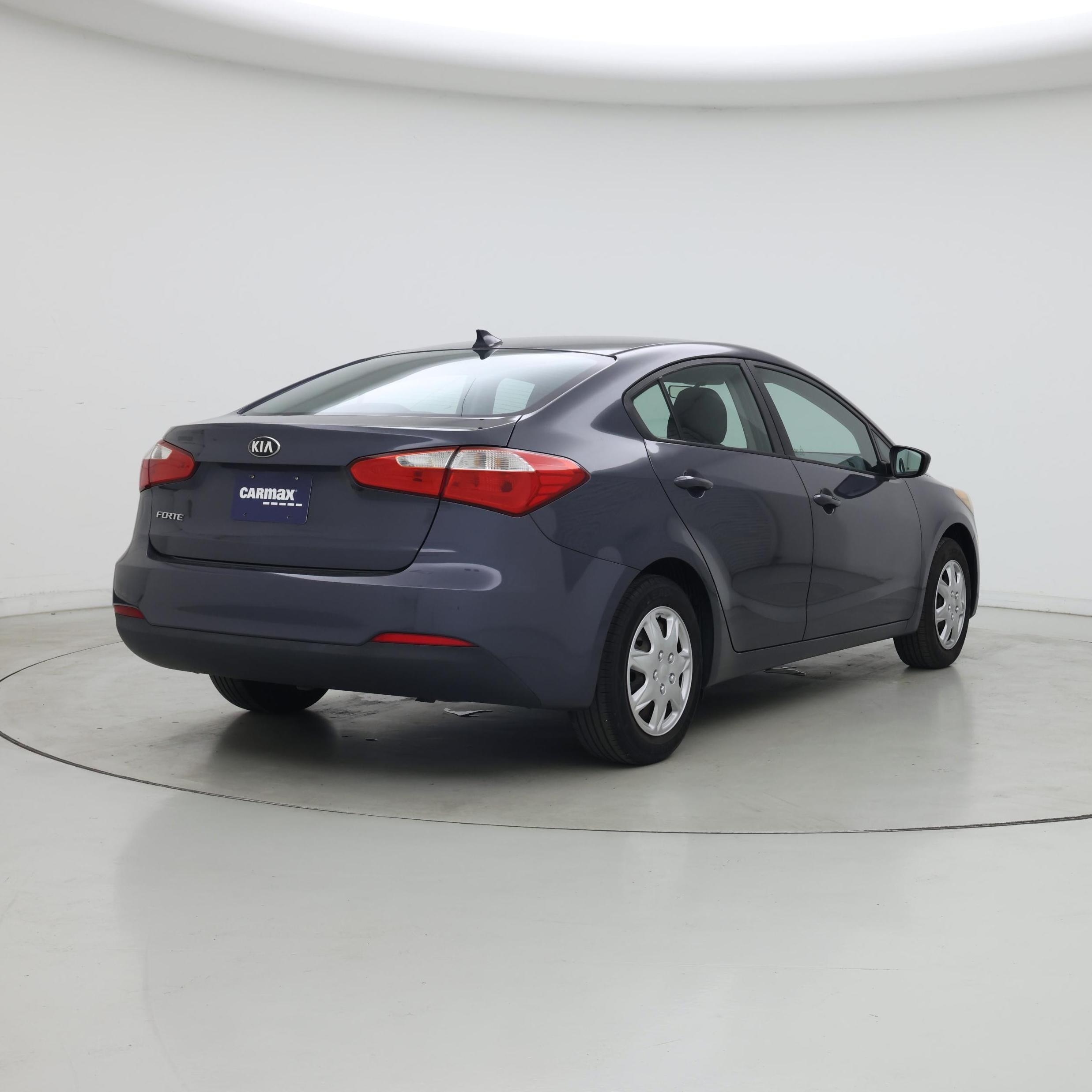 Thumbnail: 2016 Kia Forte - 8