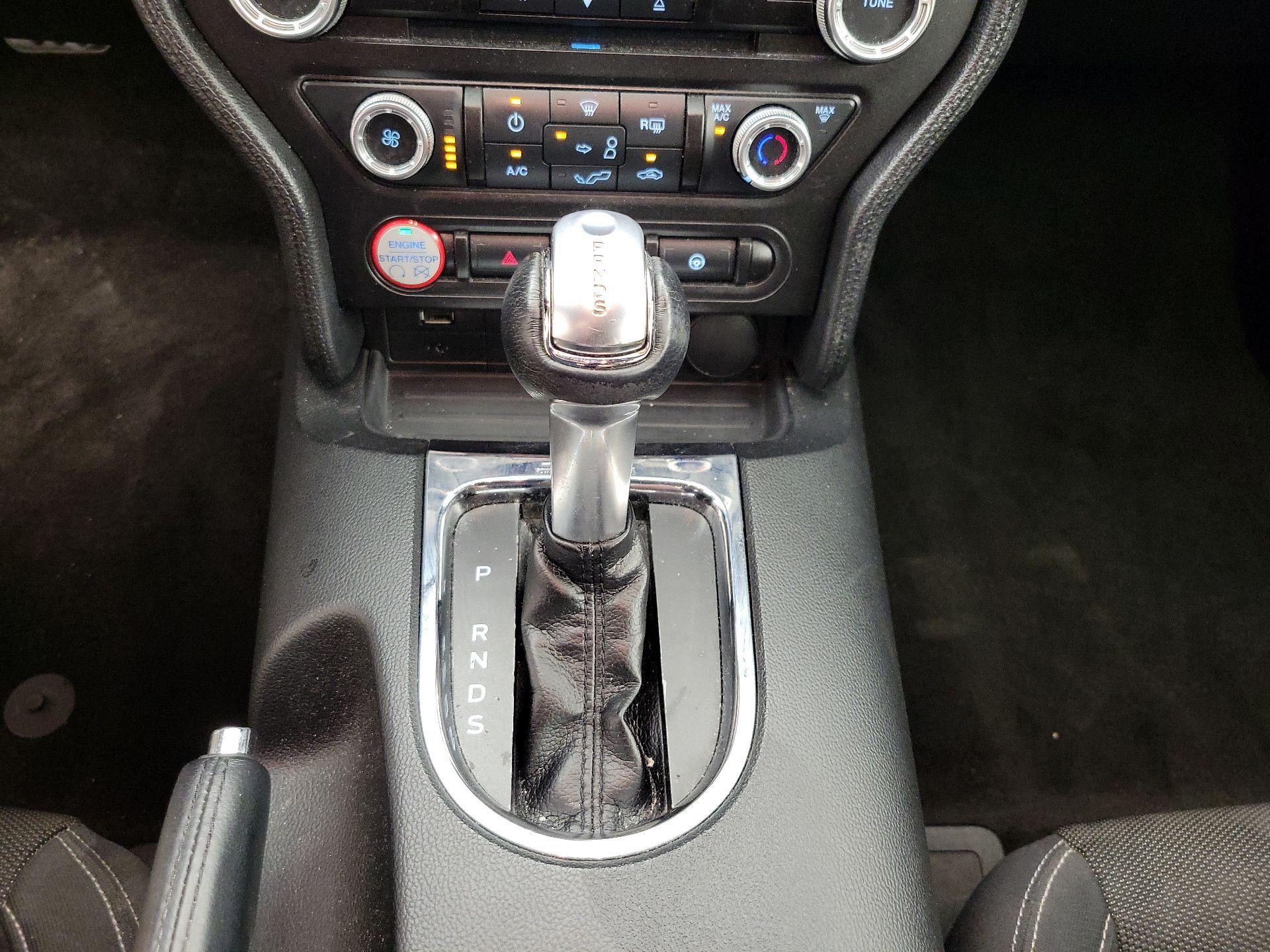 Thumbnail: 2015 Ford Mustang - 17