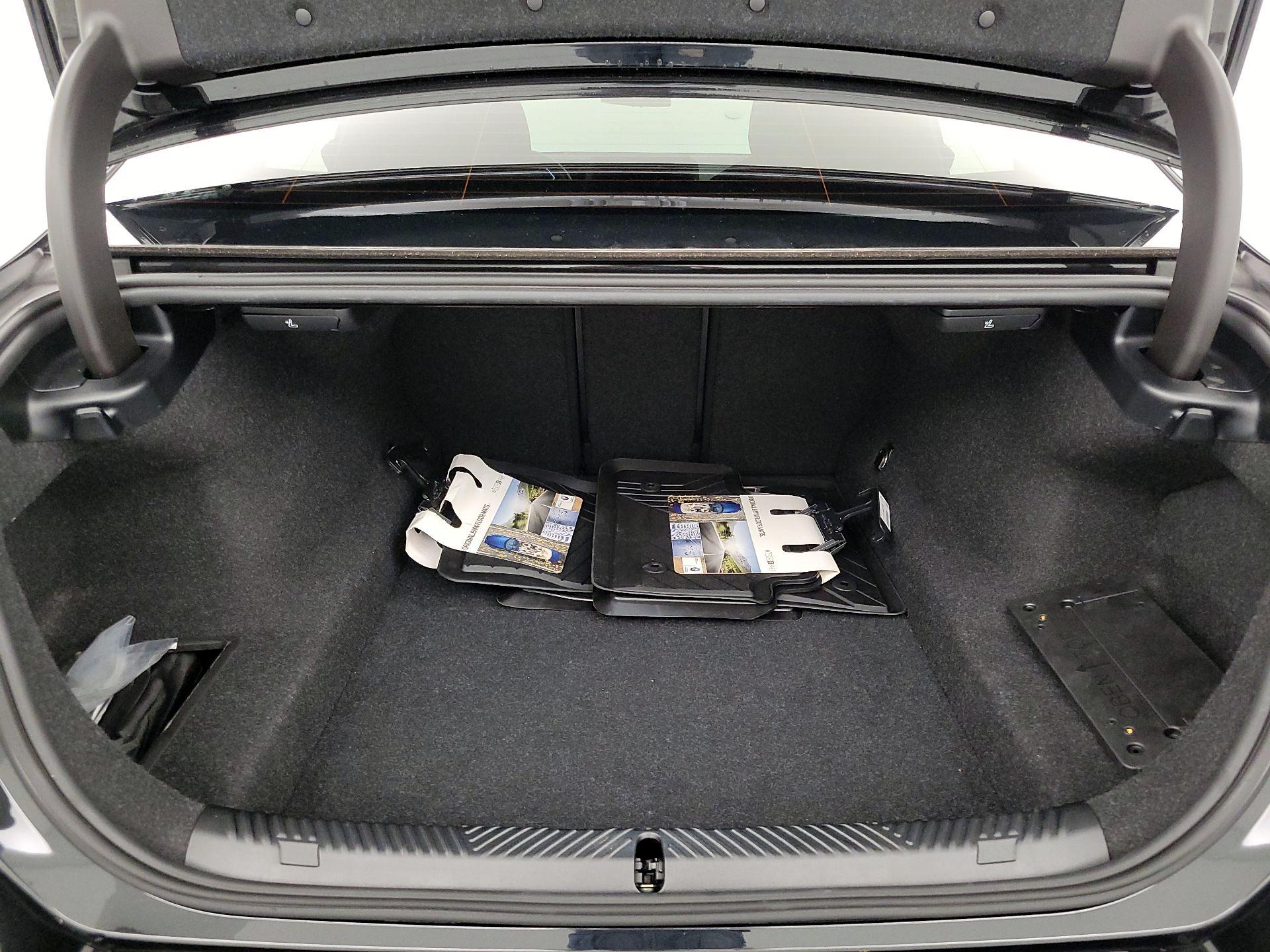 Thumbnail: 2025 BMW 5 Series - 20