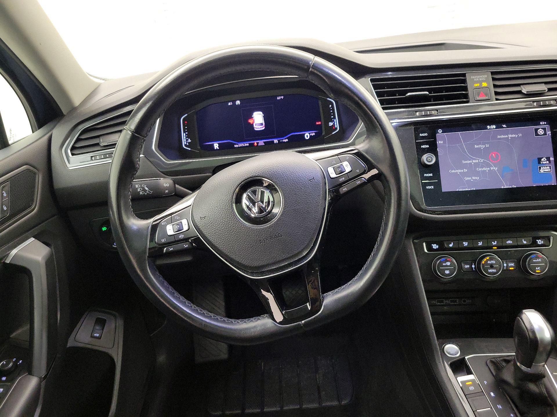 Thumbnail: 2019 Volkswagen Tiguan - 10